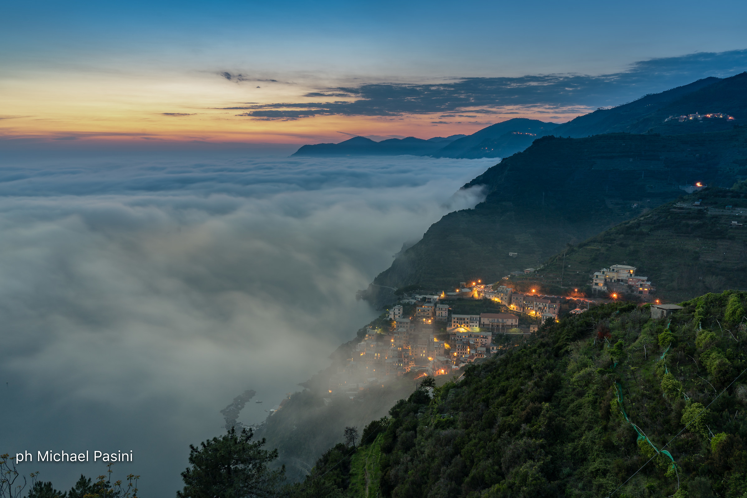 A sea of fog in the Cinque Terre