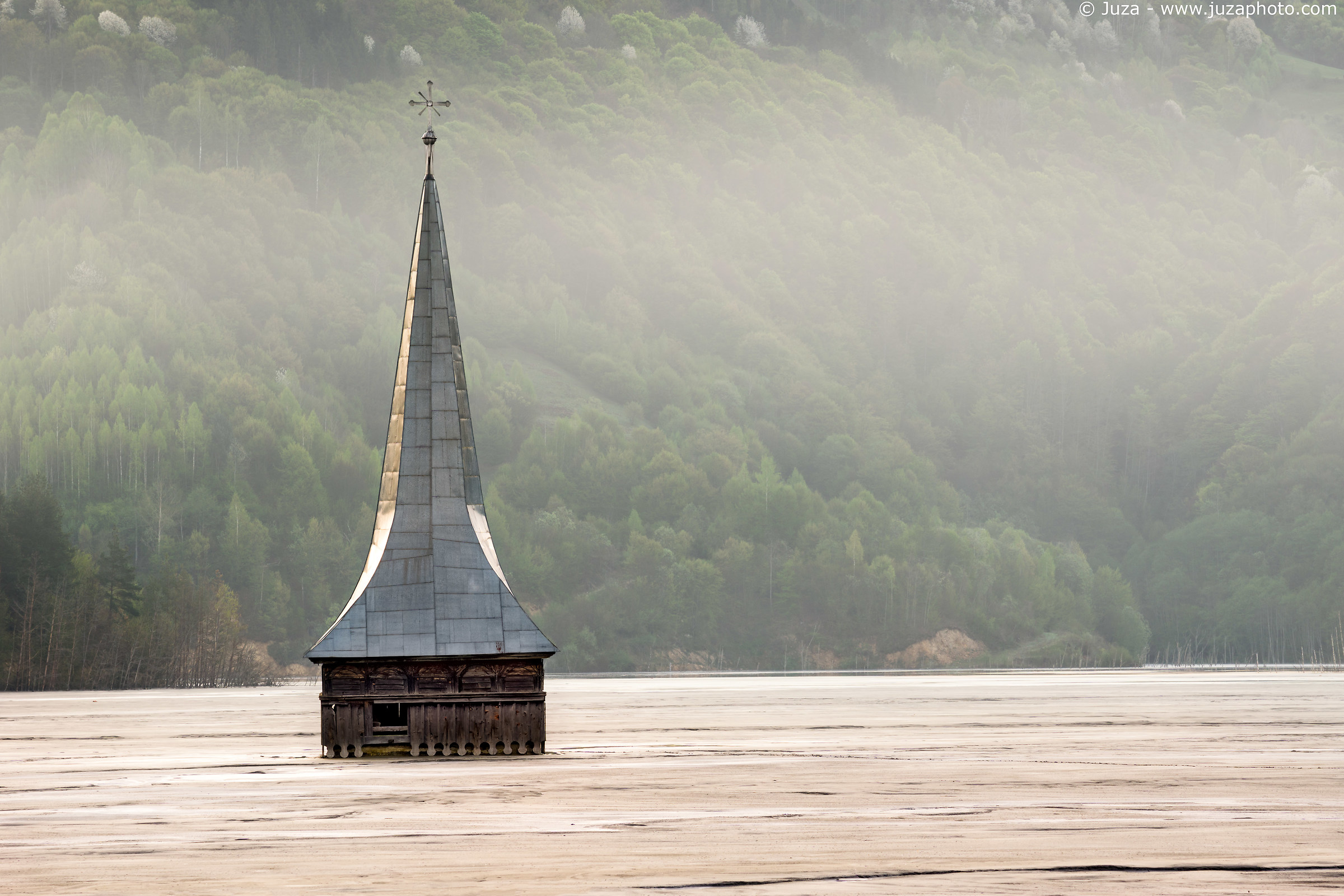 Tutto ciò che resta di Geamana...