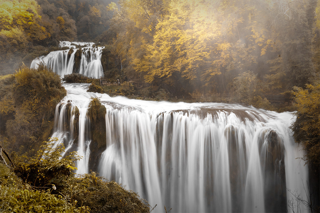 Cascata Marmore d'autunno