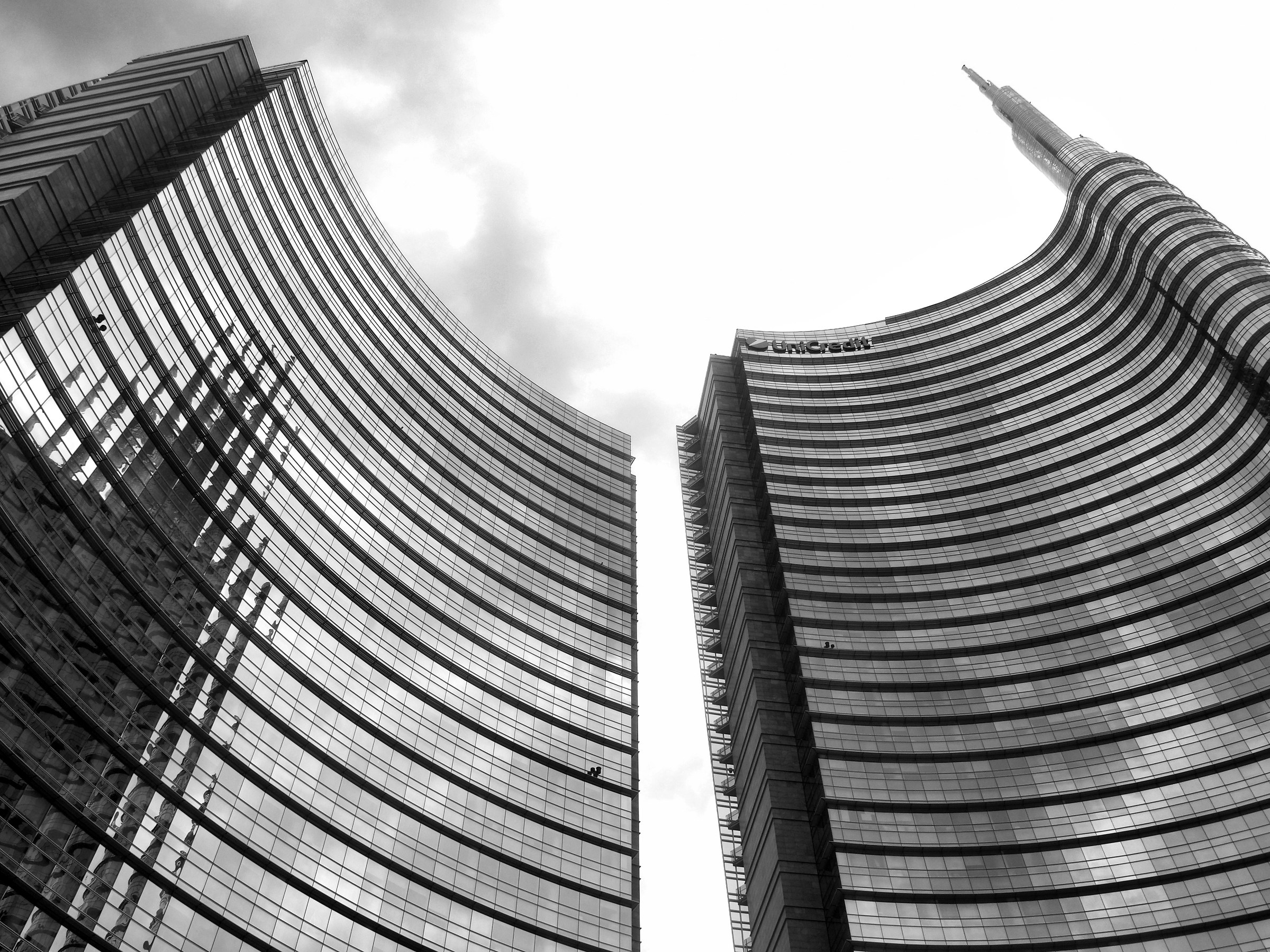 Piazza Gae Aulenti (Milano)