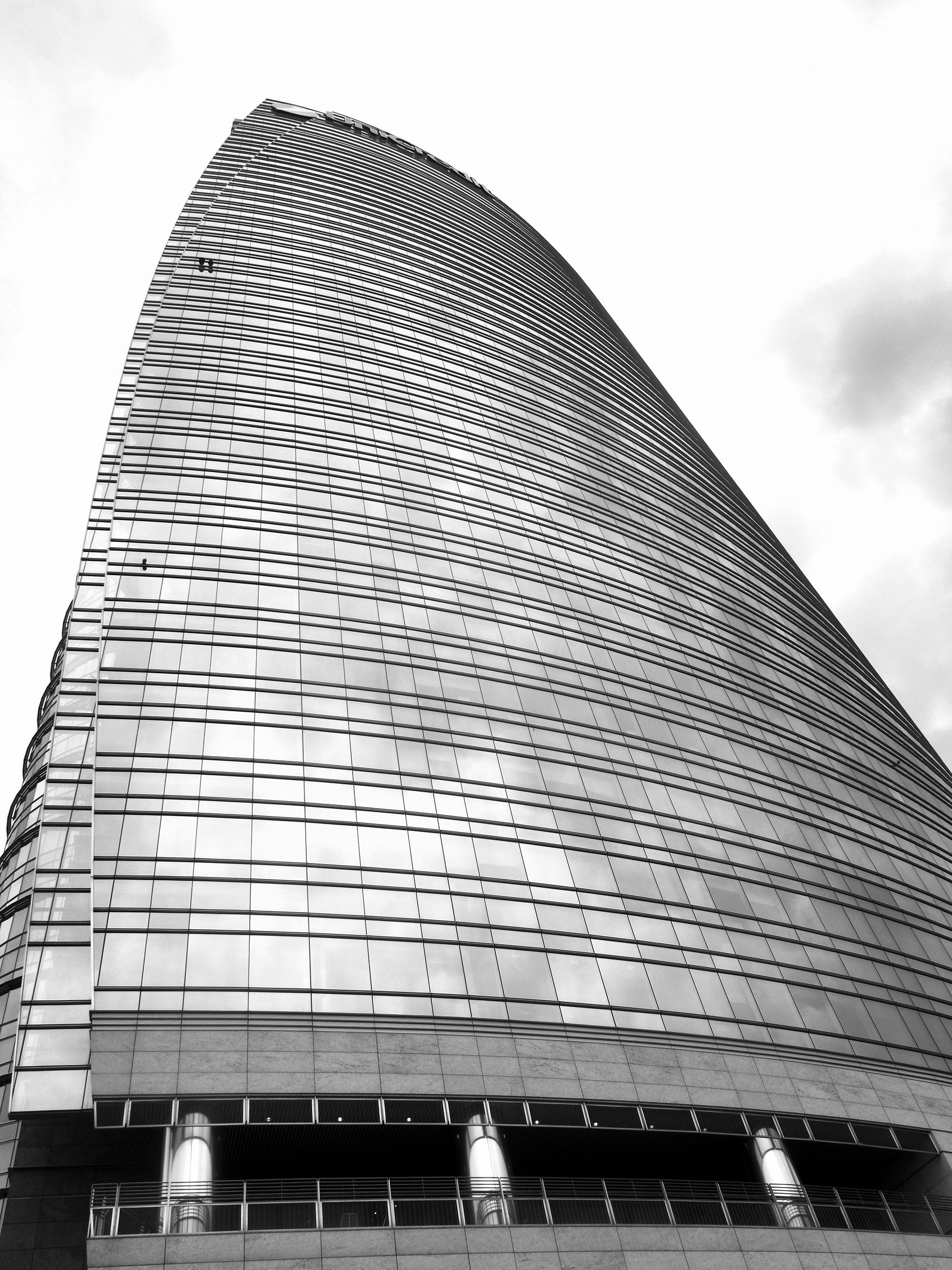 Piazza Gae Aulenti (Milano)