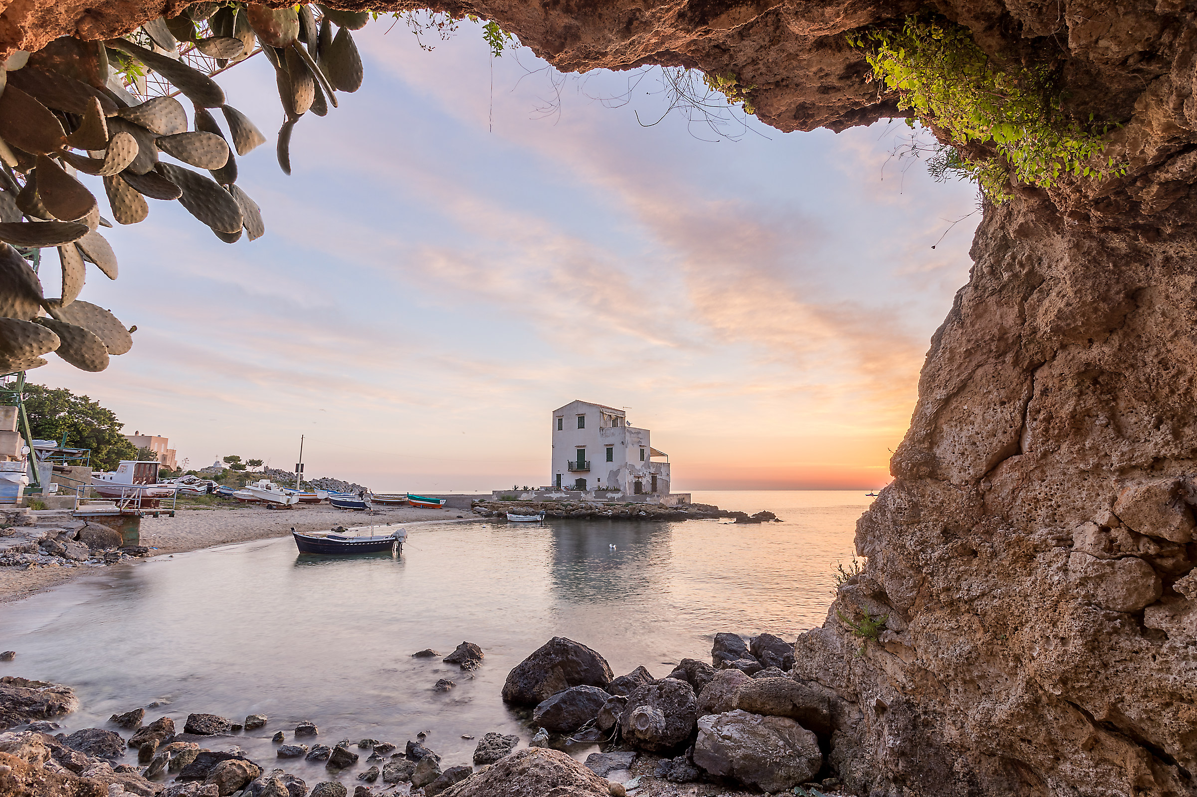 Sunrise on the little house in the sea!