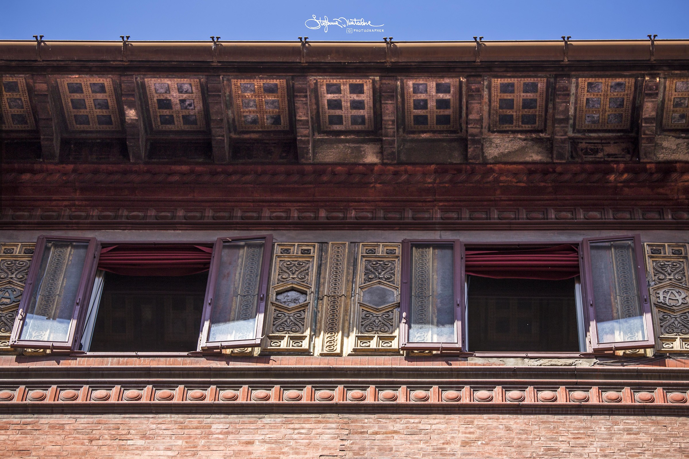 Bolognesi architectures