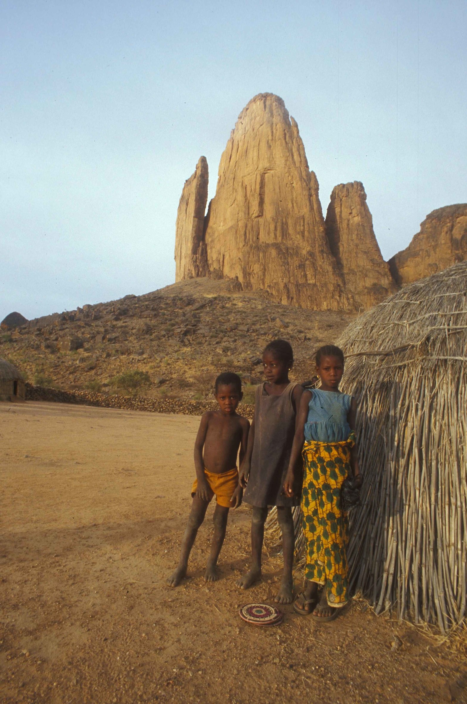 Girls at the hands of Fatima