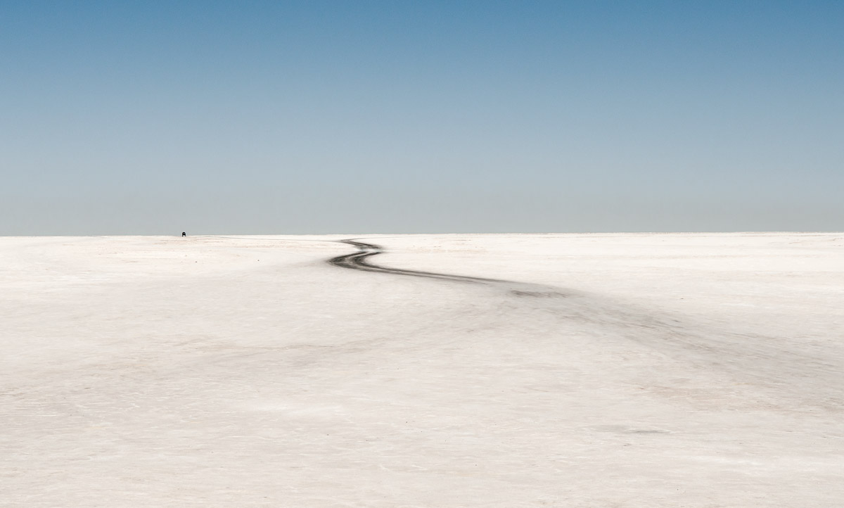 traccia nel deserto di sale