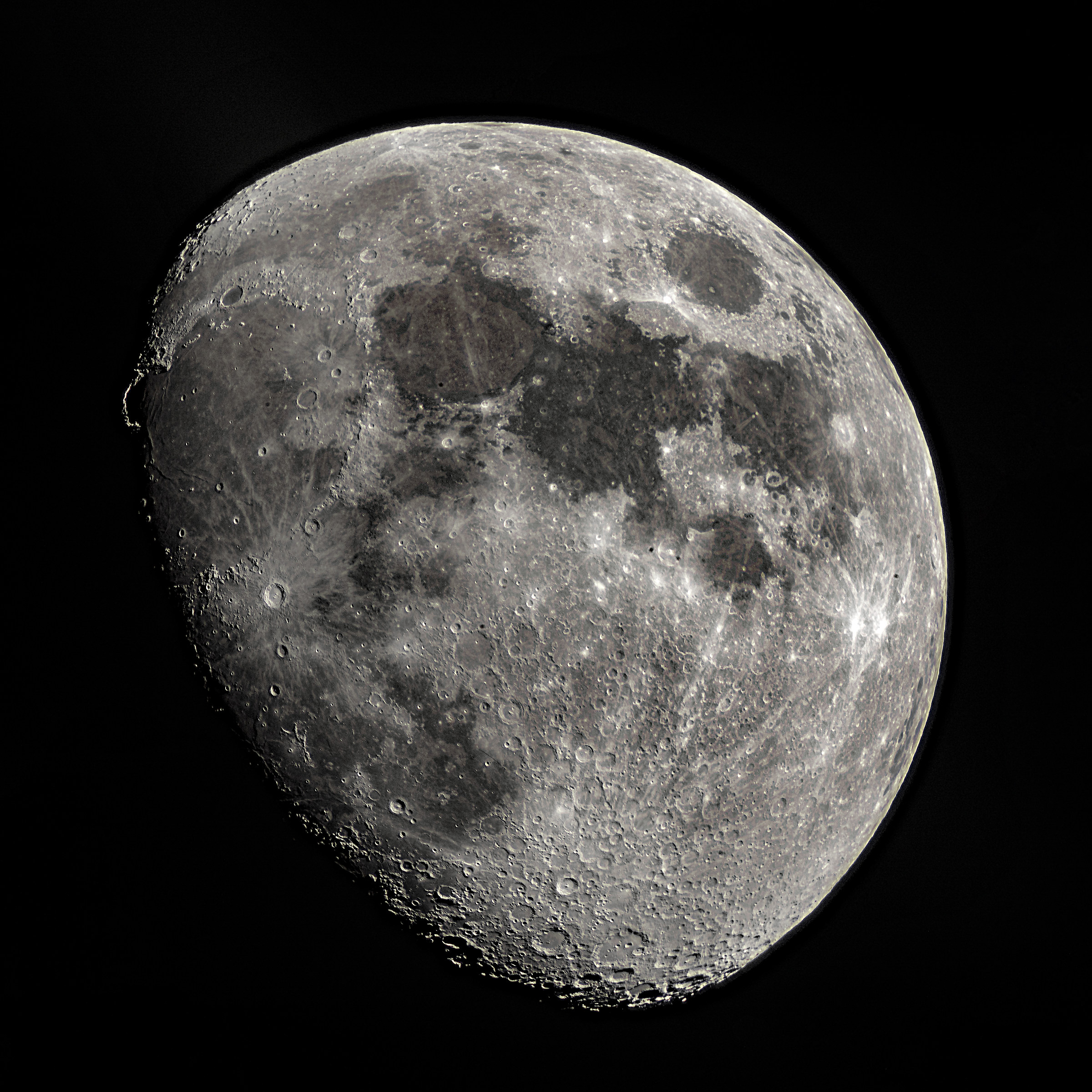 Mosaico luna 25 aprile