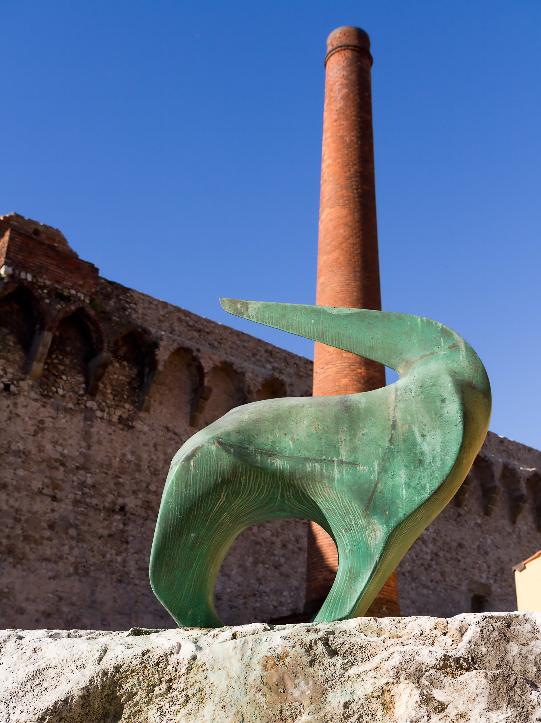 La Bestia - Bizhan Bassiri