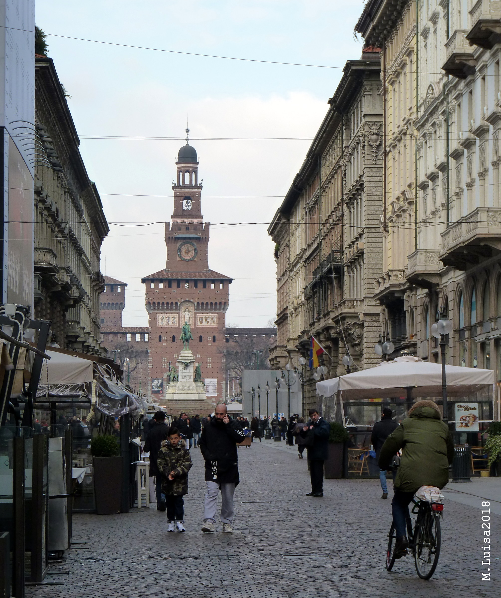 passeggiando  per Via Dante
