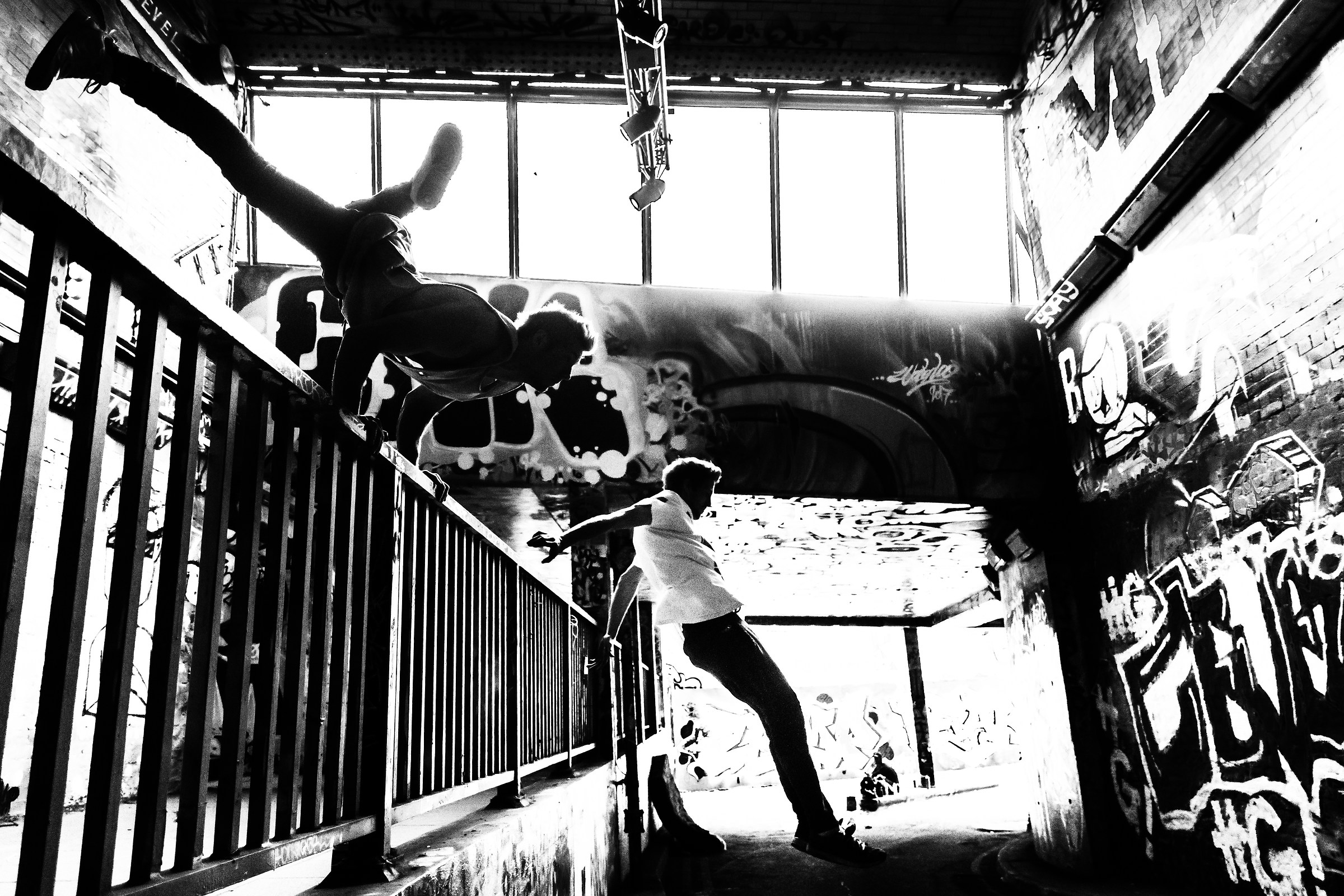 Saltando in fuga strada