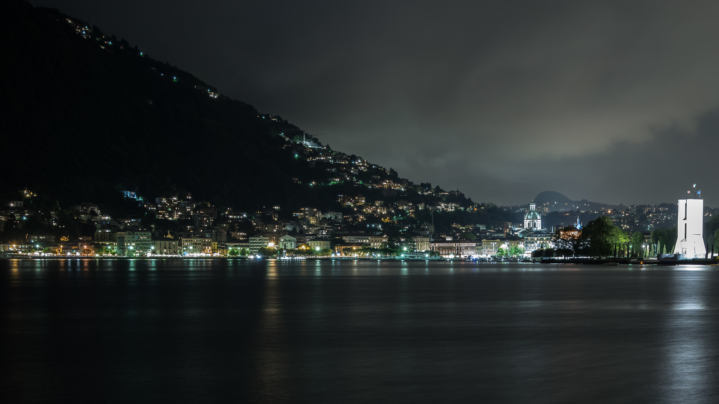 The lights of Como