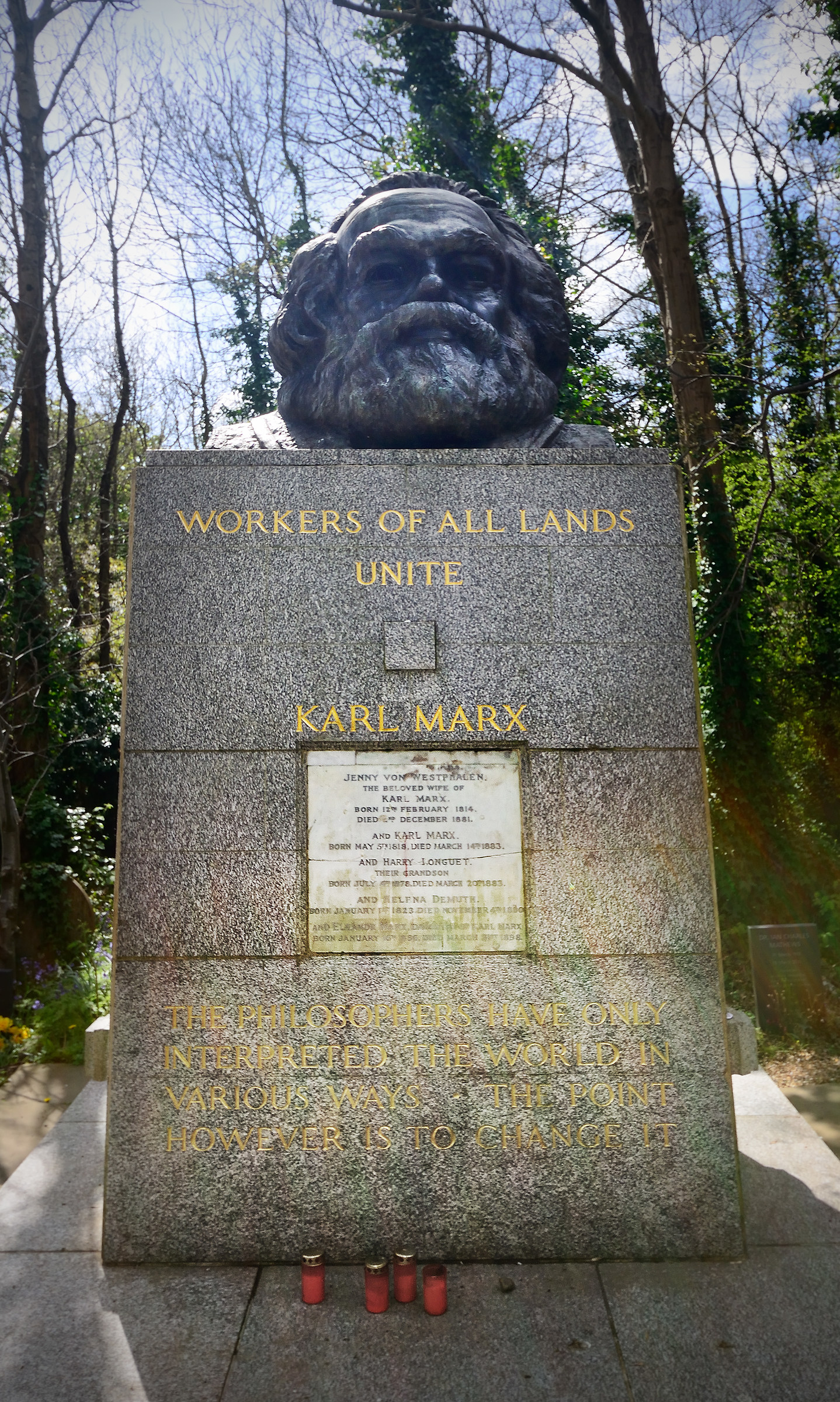 Highgate cimitero: centenario della nascita di Karl Marx