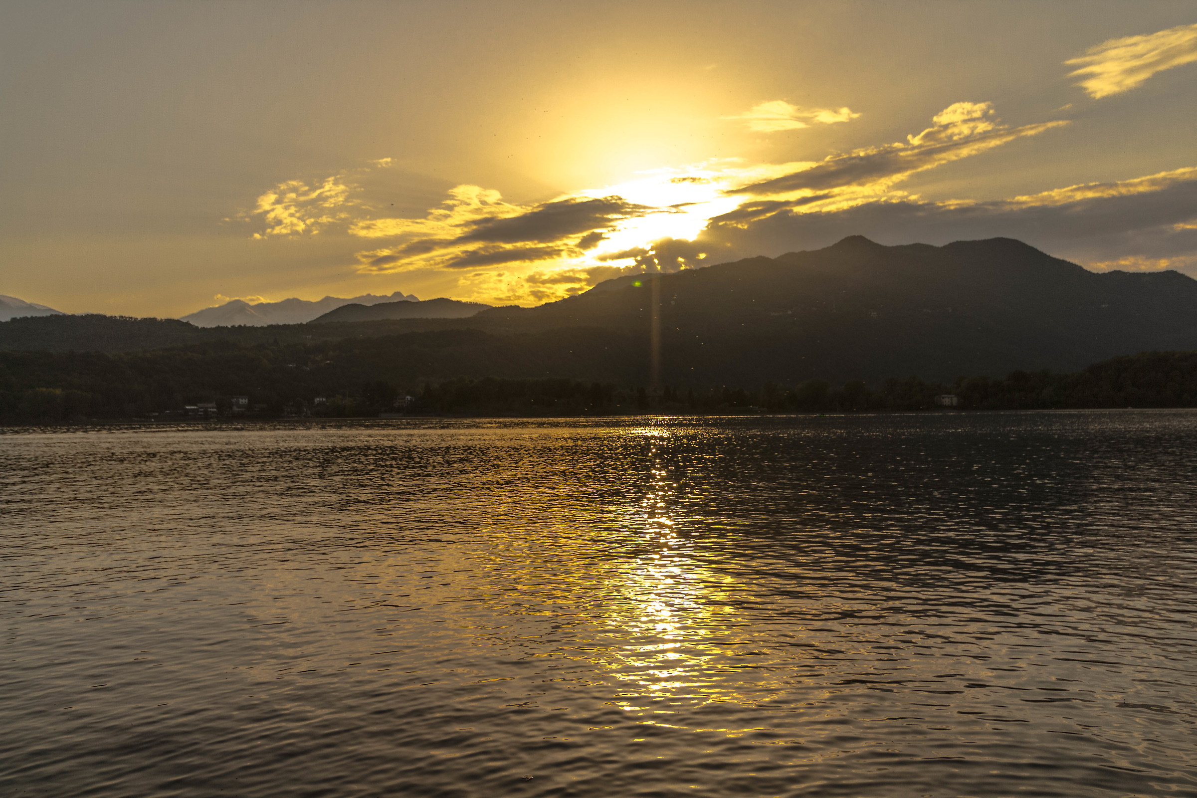 Golden Hour - Lago di Avigliana