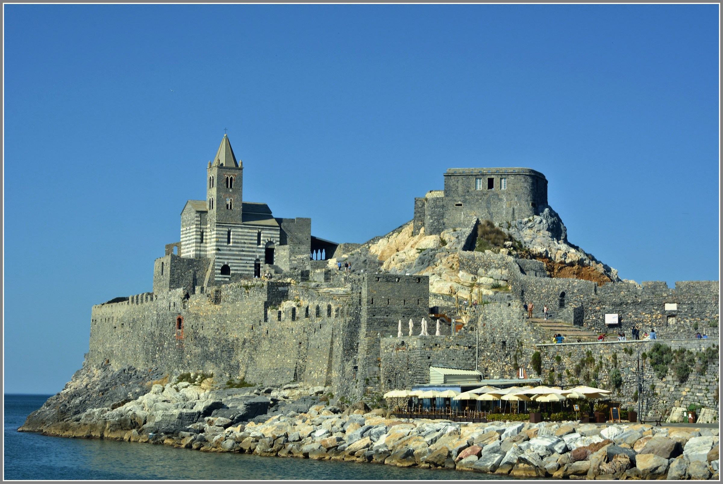 Il Sacro e il profano