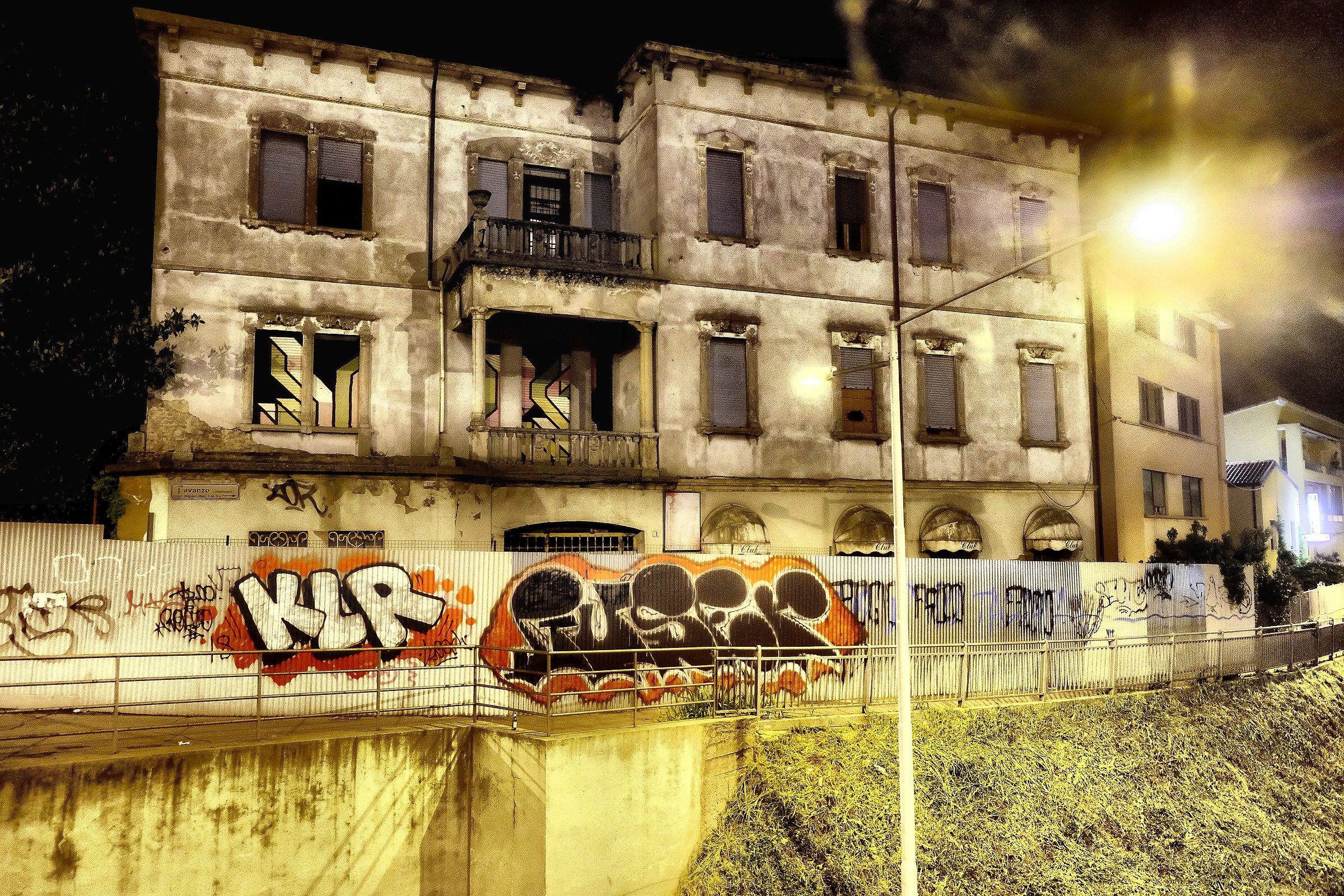 Urban Decay