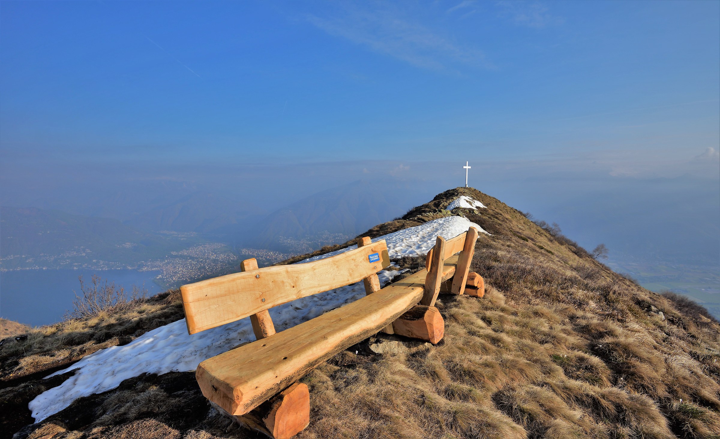 Benches placed perfectly.....