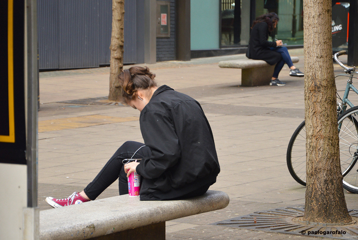 Ognuno in fondo perso dentro ai fatti suoi