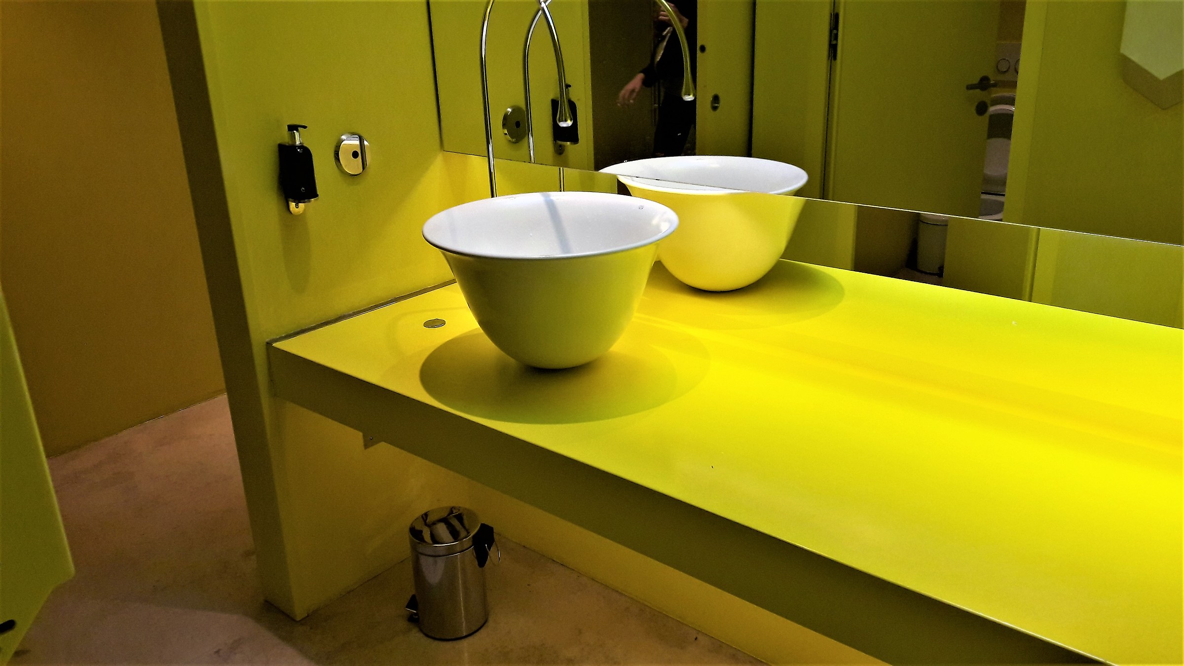 Stories of toilets-7-