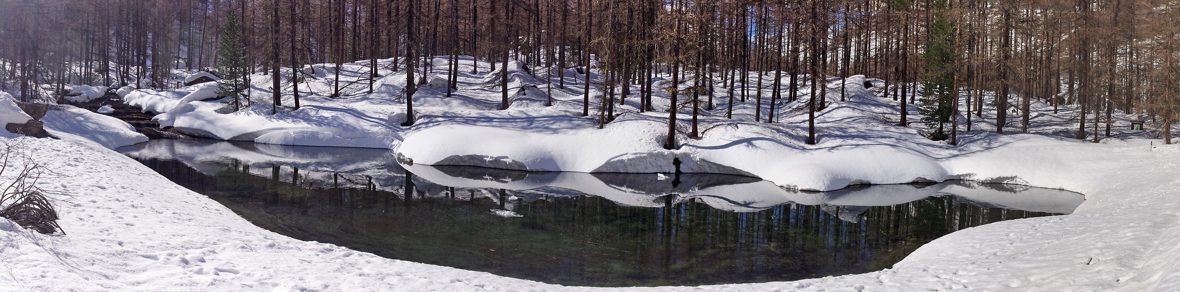 Laghetto di Pellaud innevato