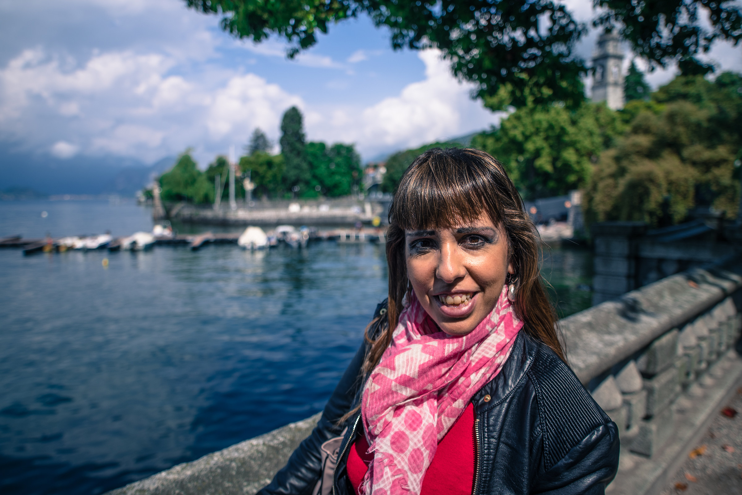 Ritratto ambientato al lago