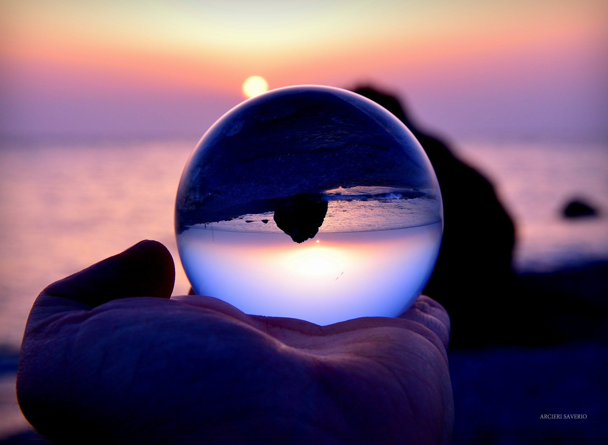 A sunset in my hands