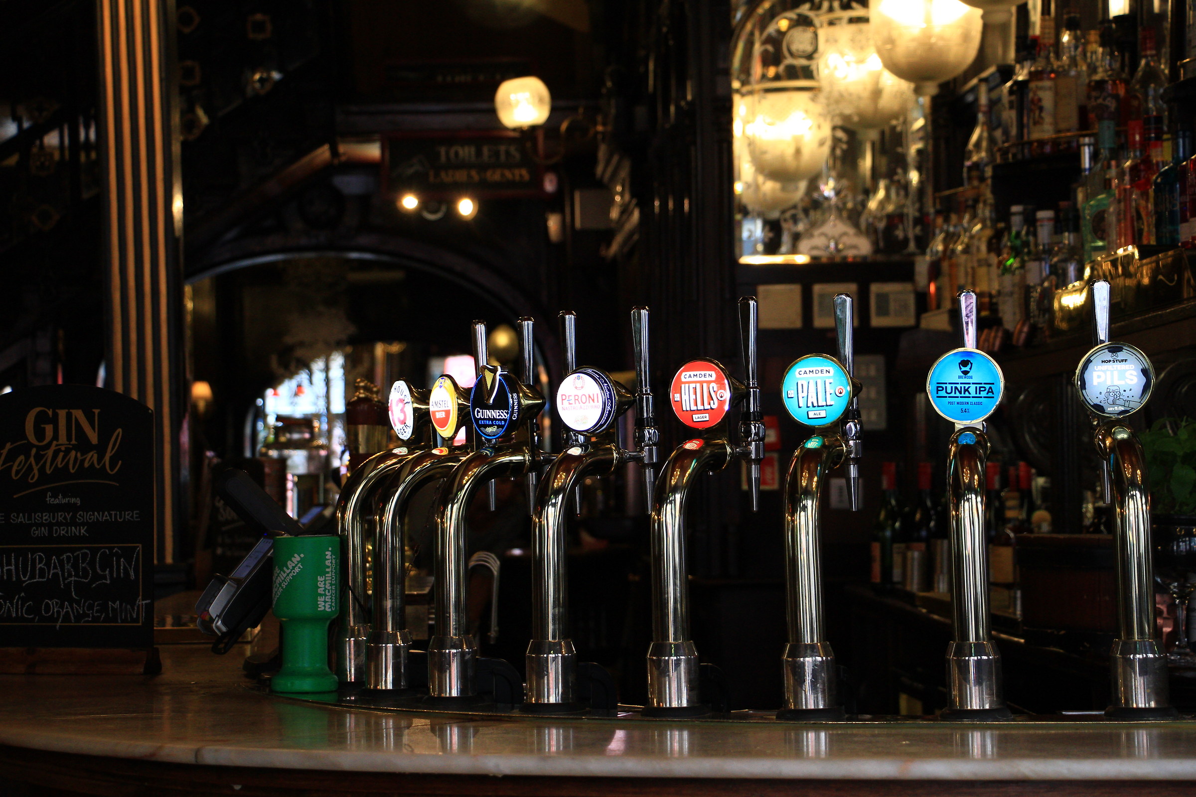 Stasera al pub di Londra