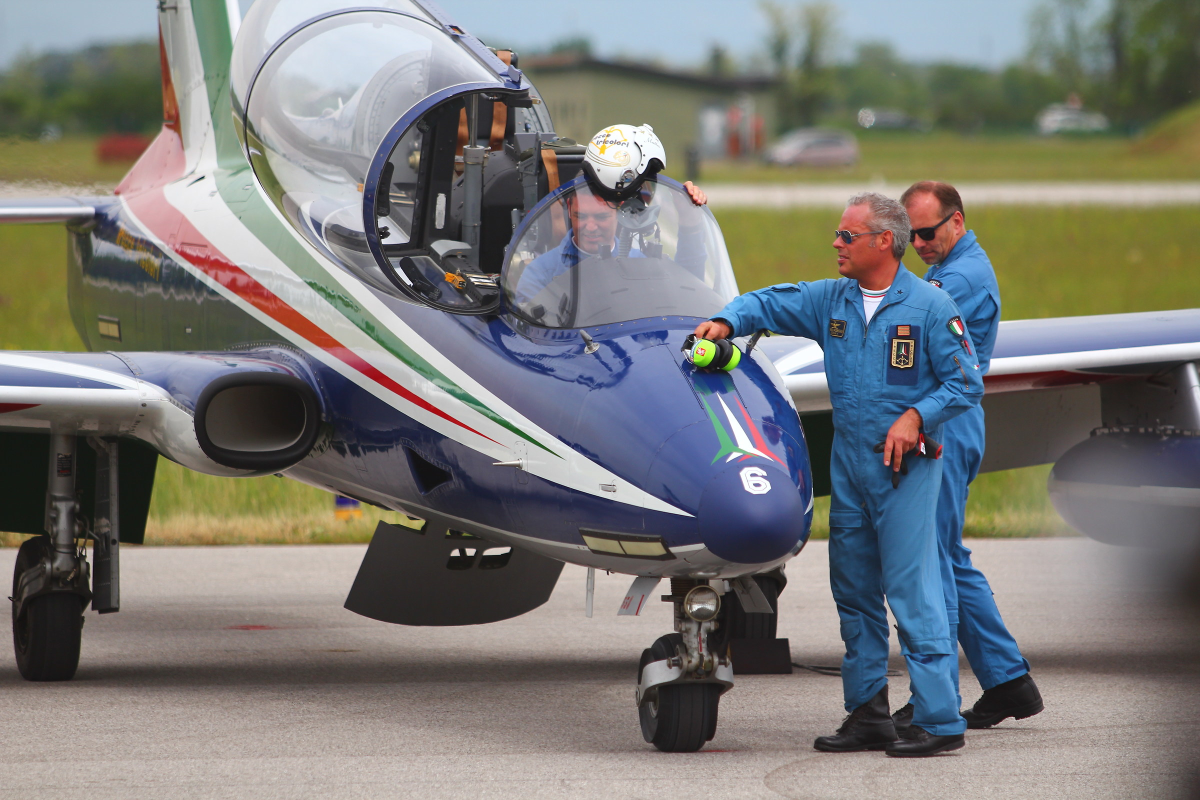 Consulting with mechanics