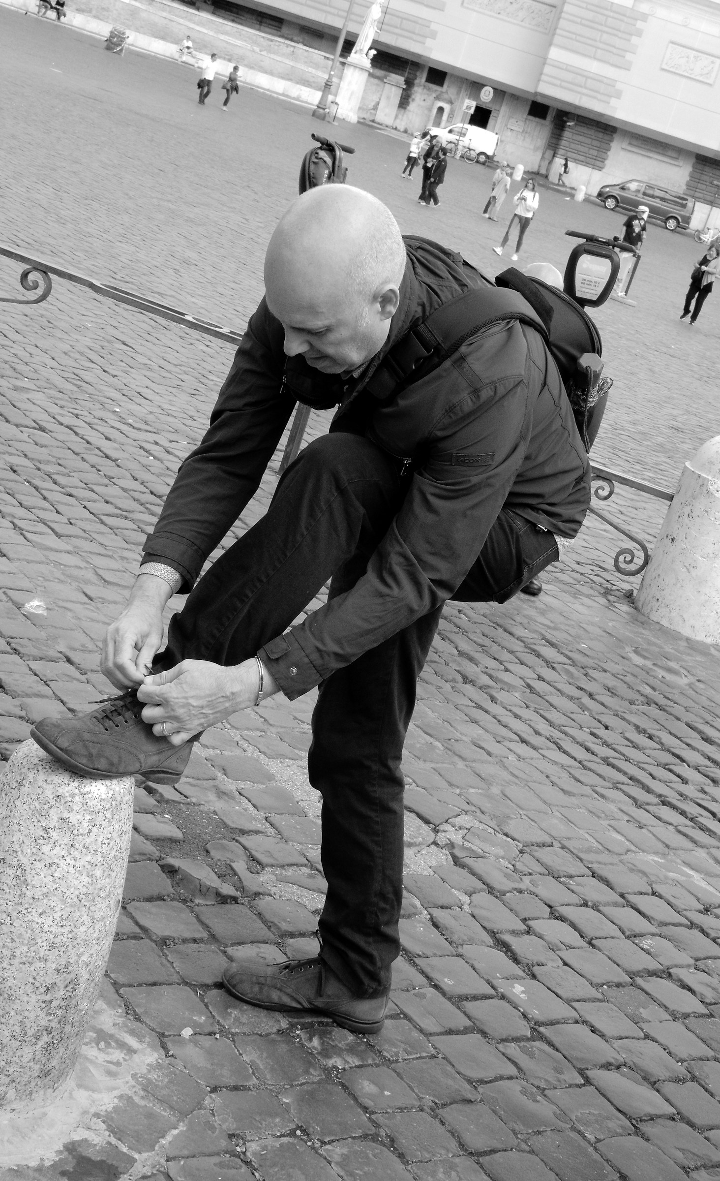 Damn: the Loose shoe