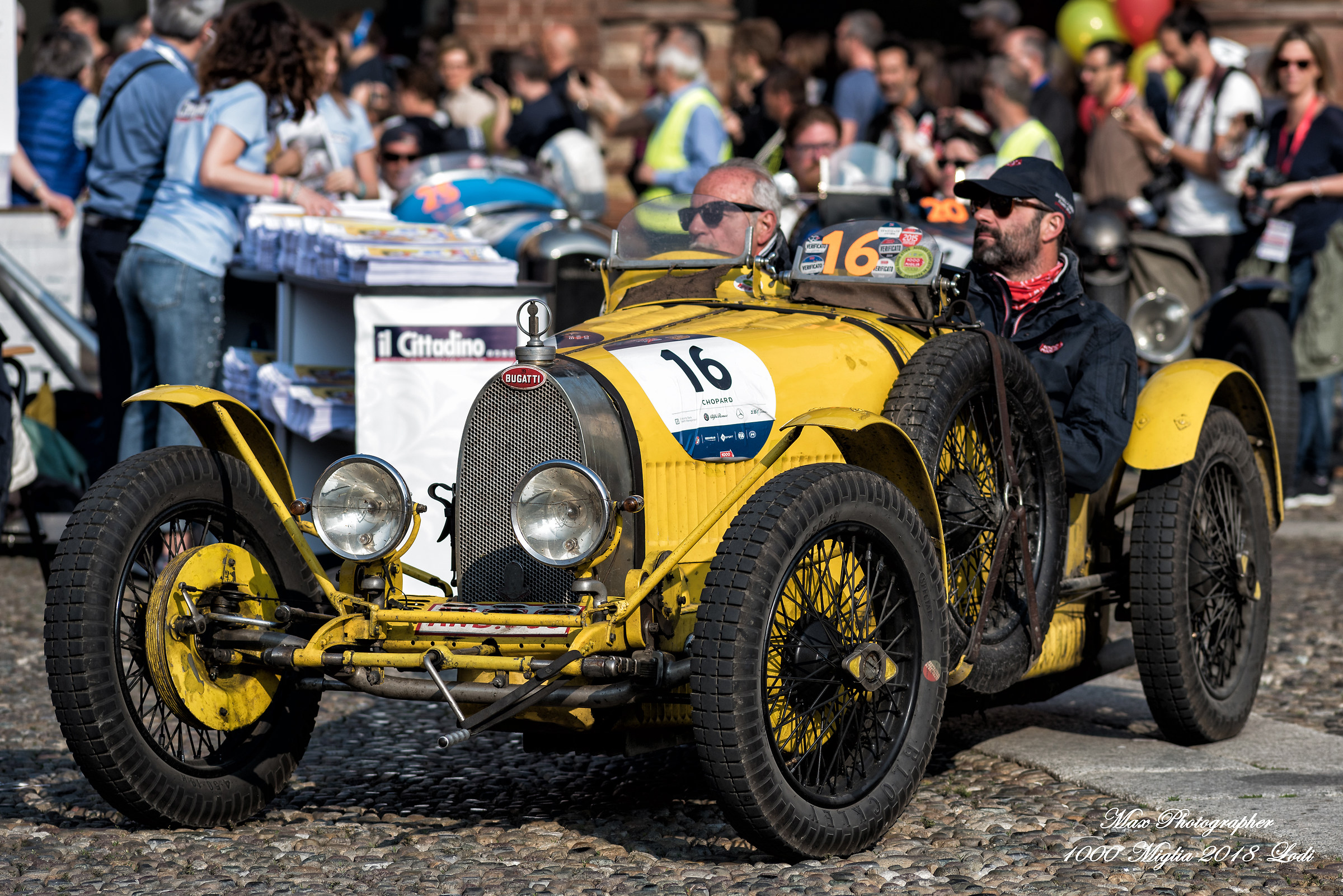 Bugatti T 35 A 1925 Accolta da una grande folla a lodi