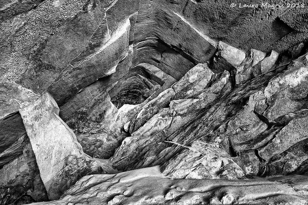 Access to the world of sandstone