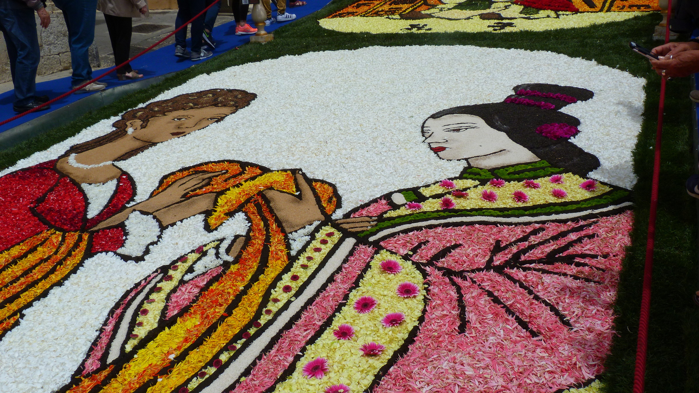 The gift of silk-detail-