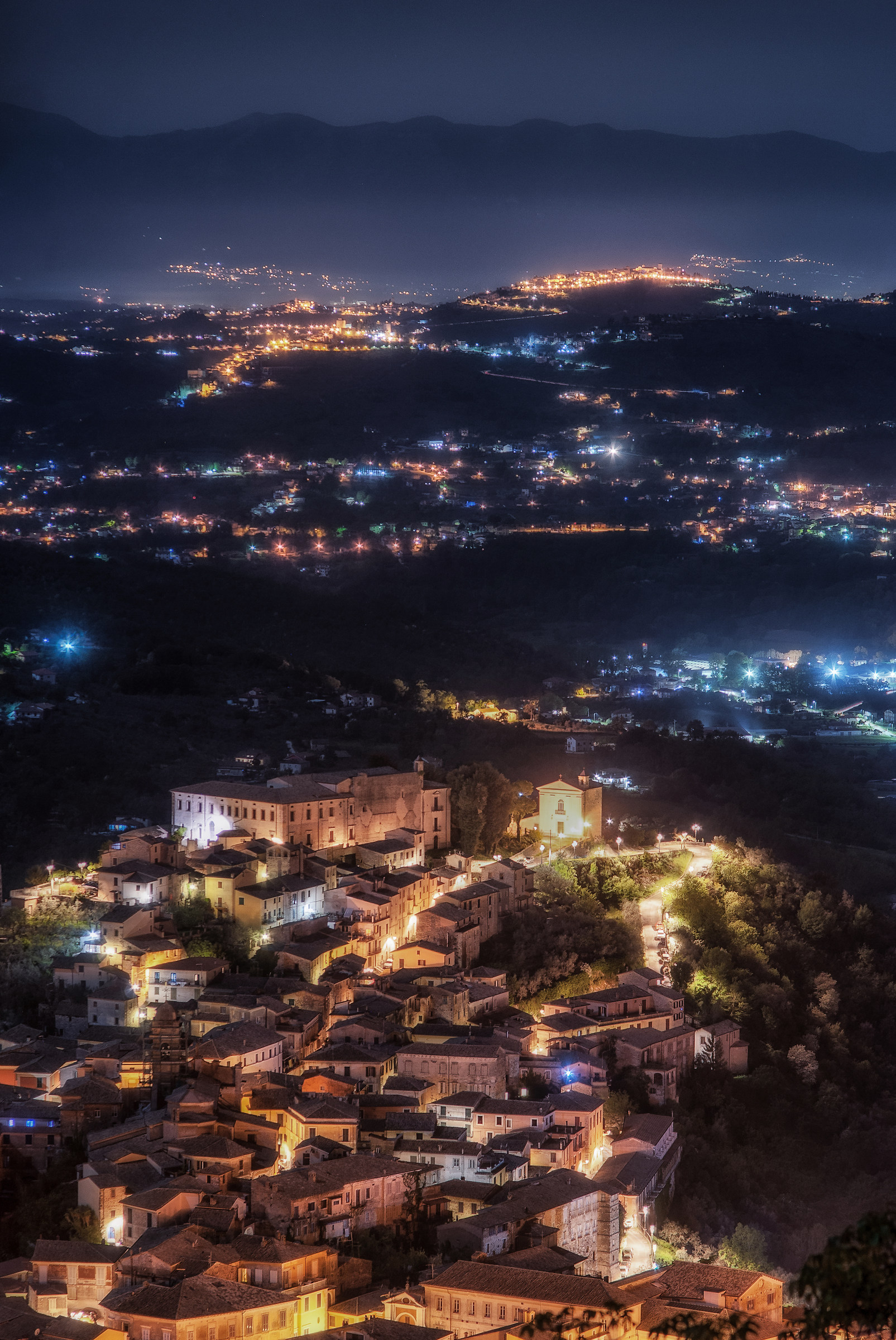 Le luci della sera su Arpino