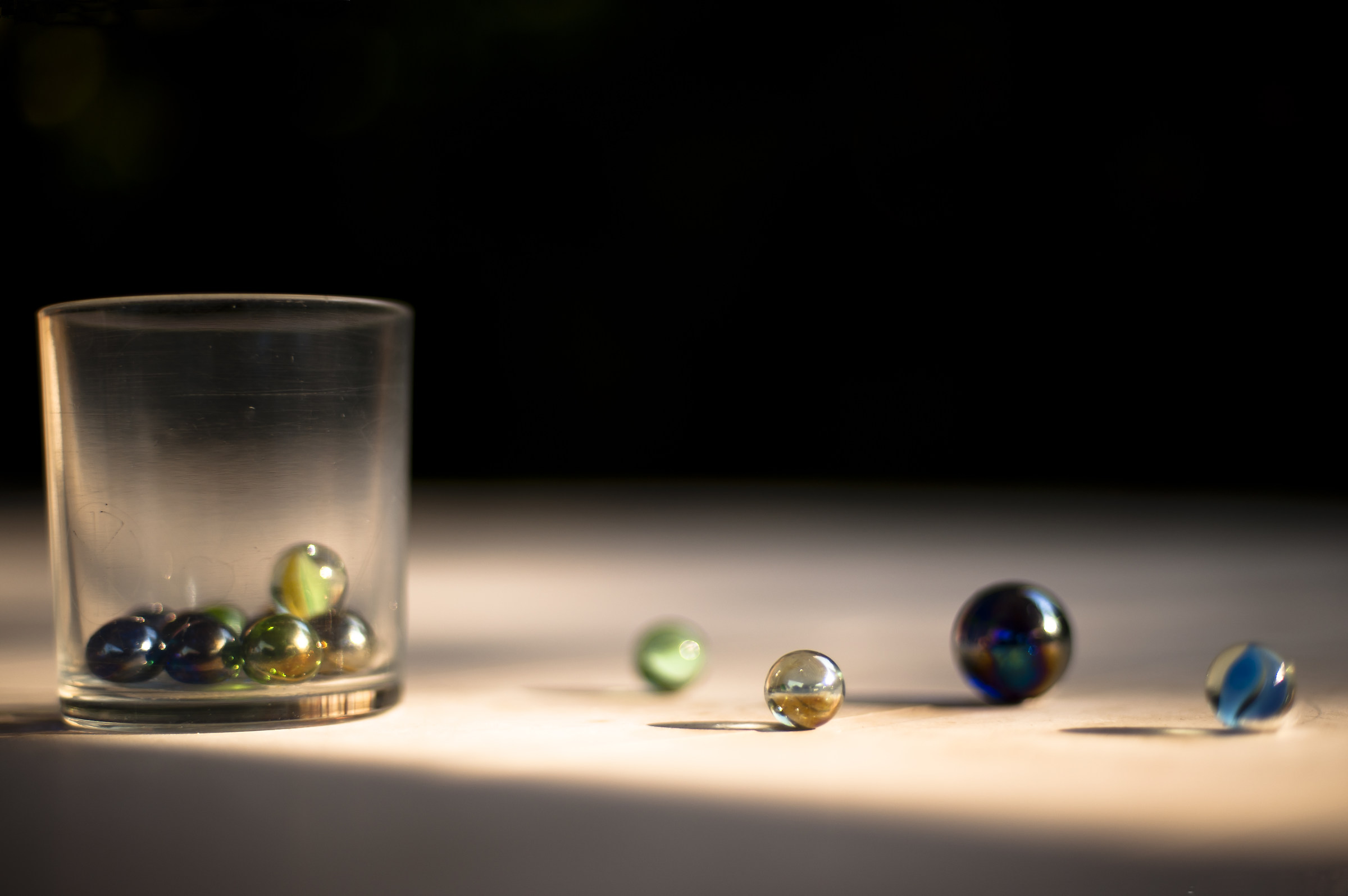 The game of glass beads