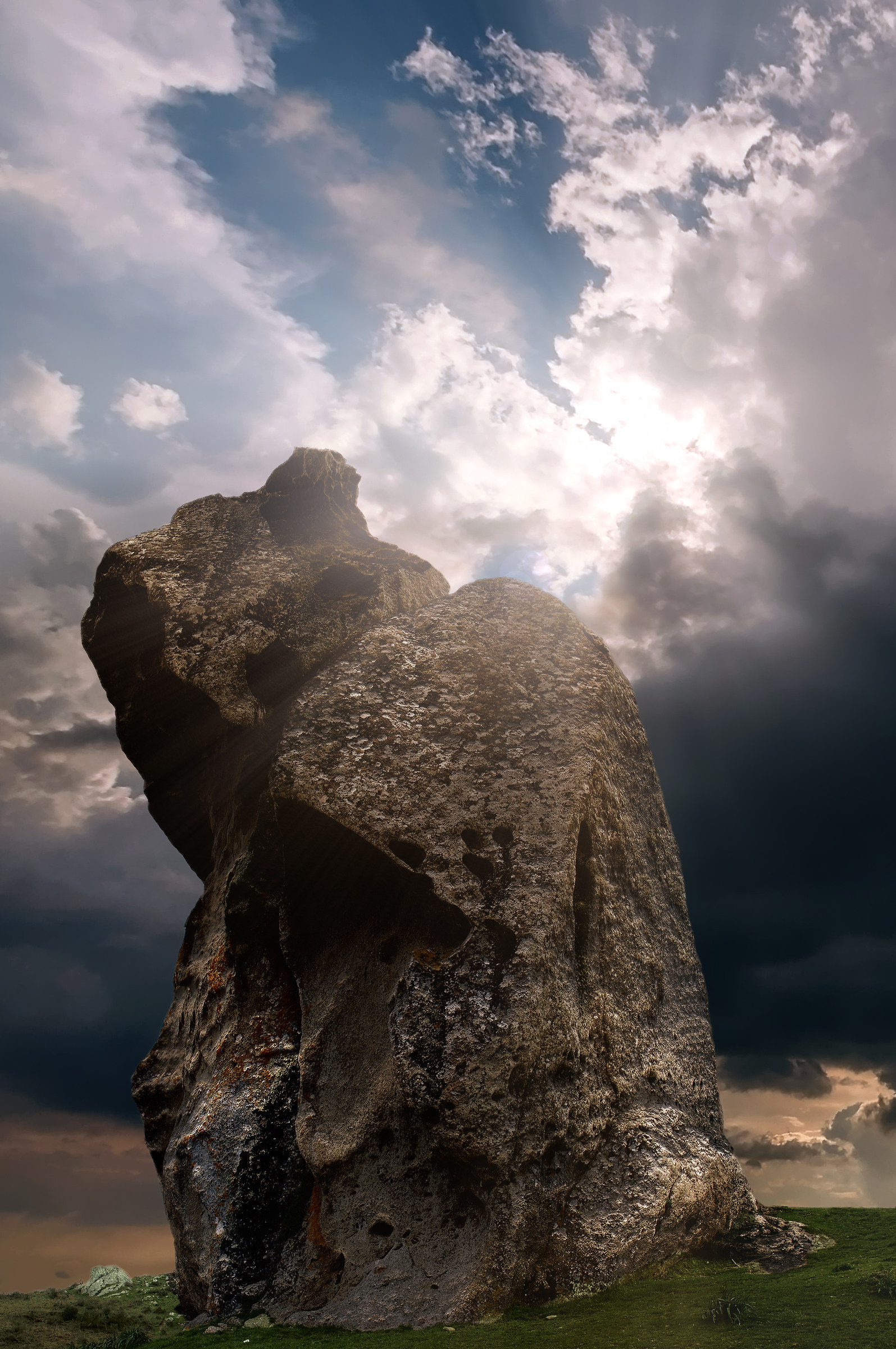 The rock that looks like a monk (megaliths of Argimusco