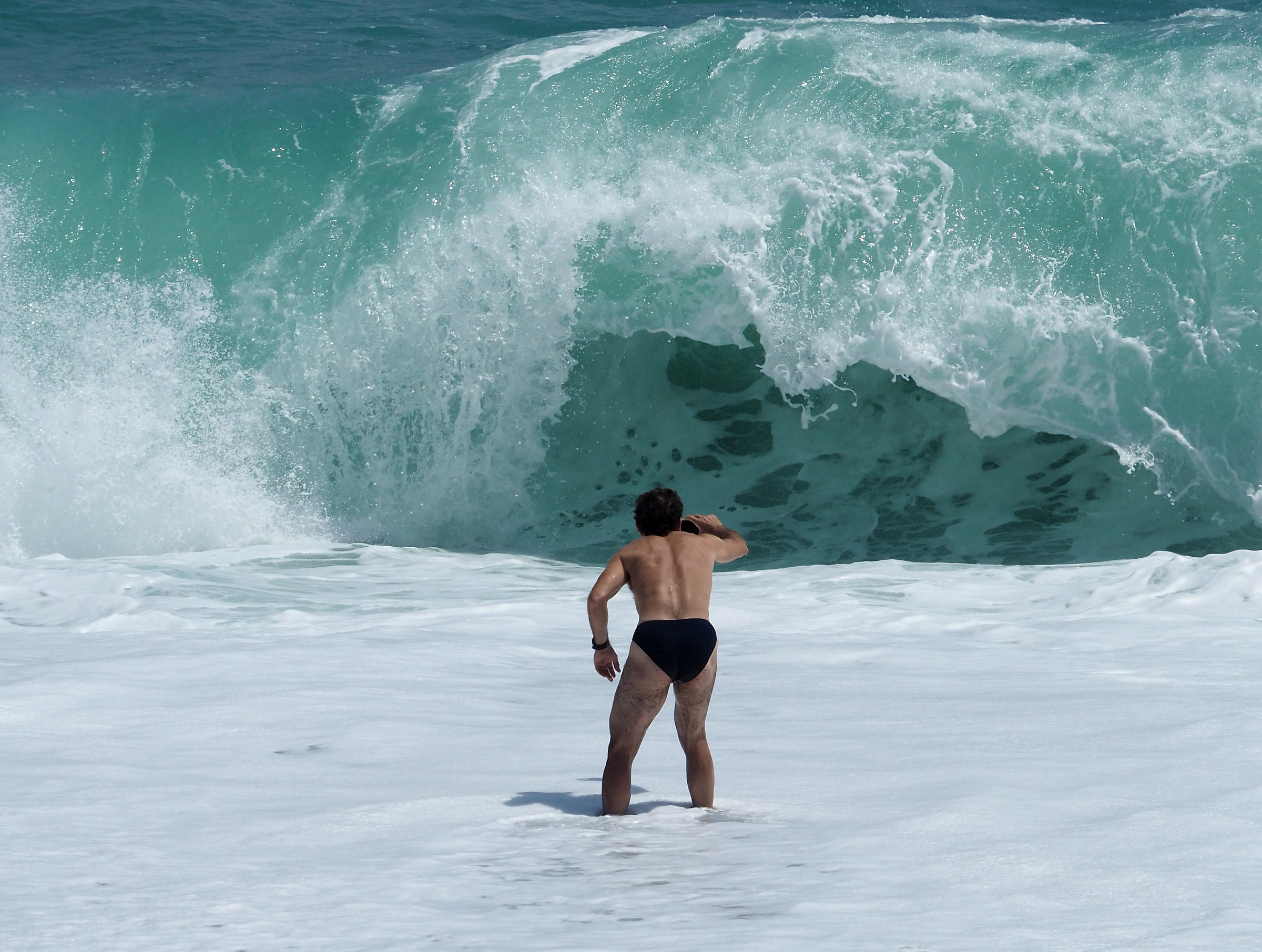 Photographer vs Wave!