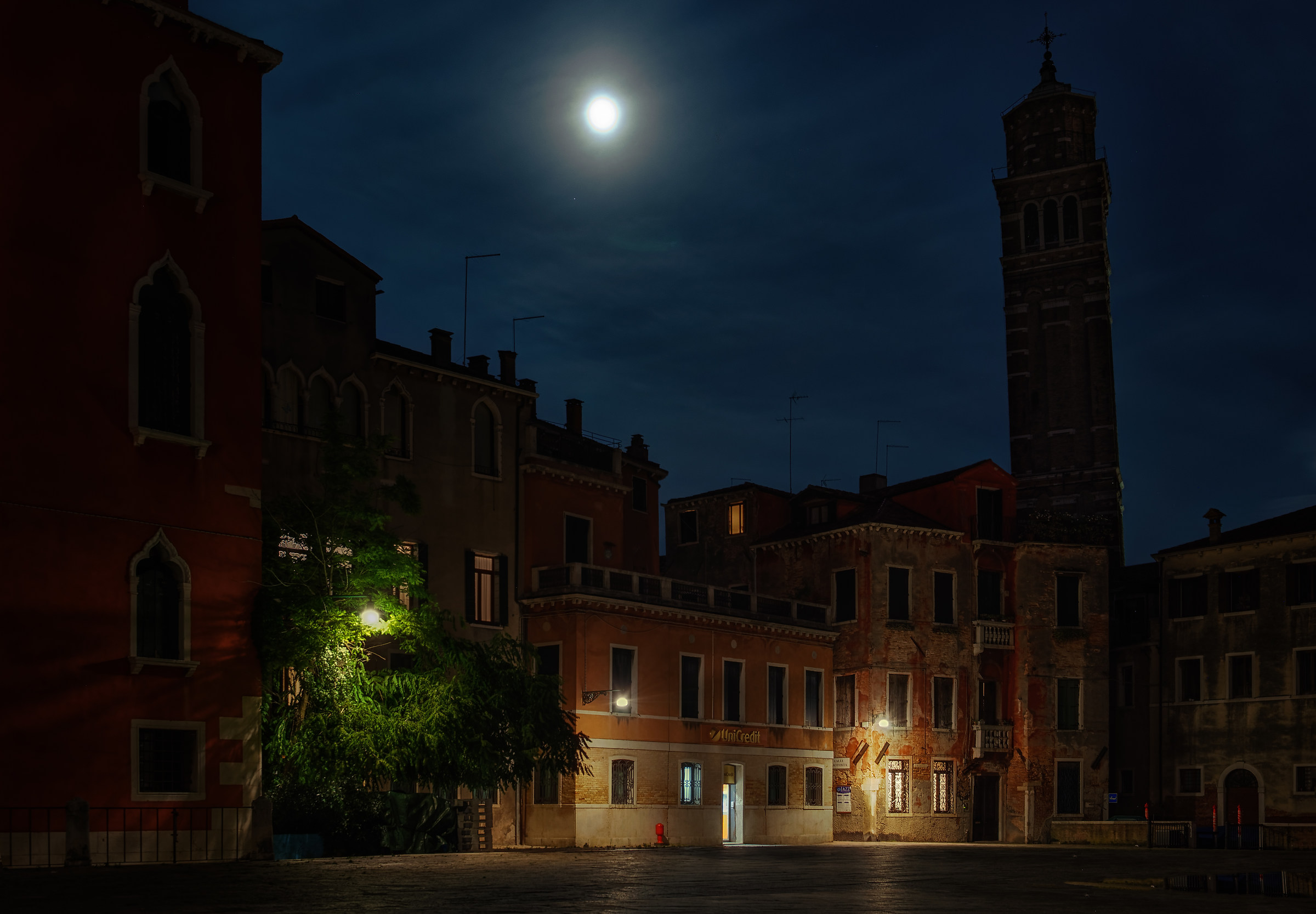 Sant'Anzolo field and Campanile S. Stefano