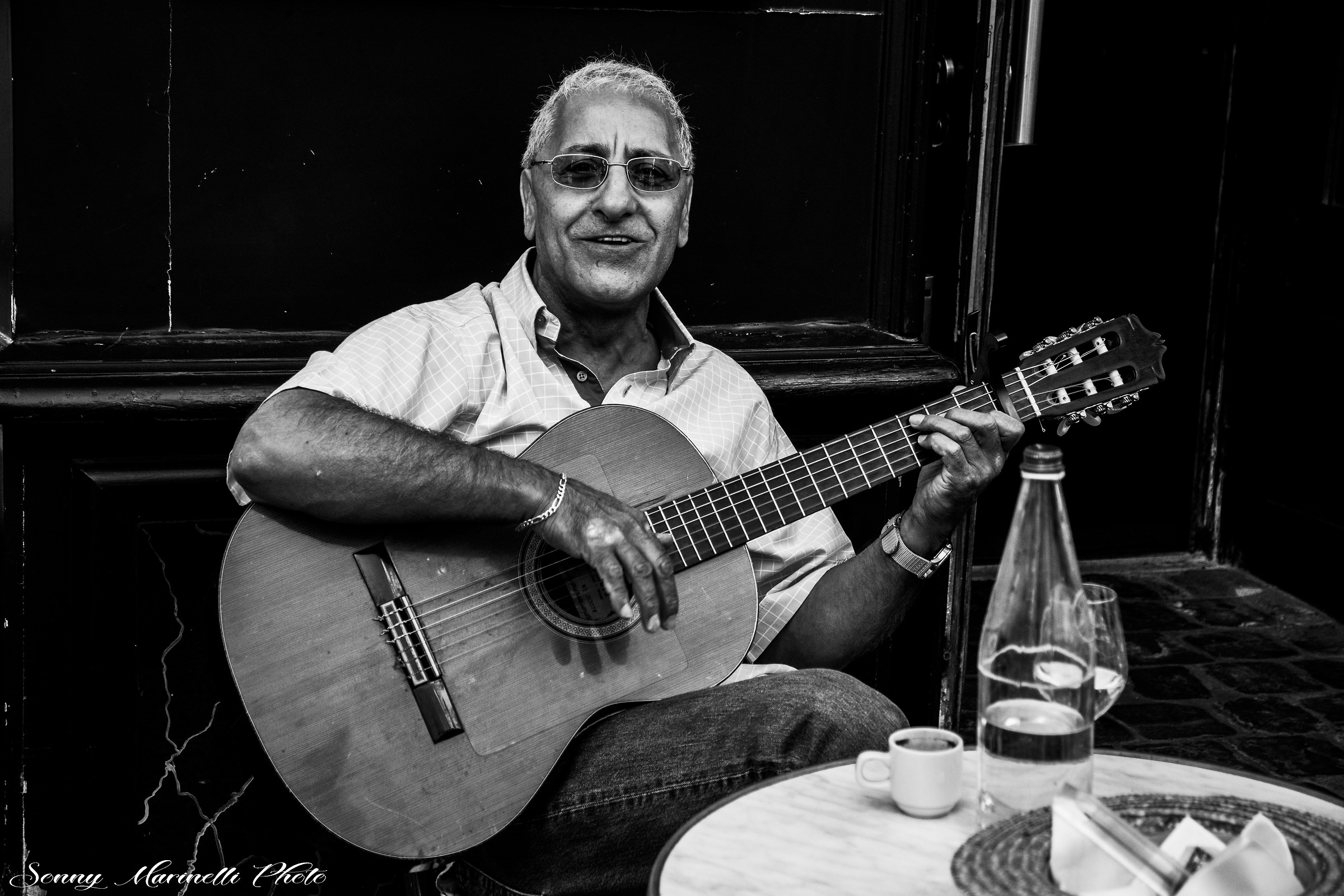 Street artist in Montmartre Paris