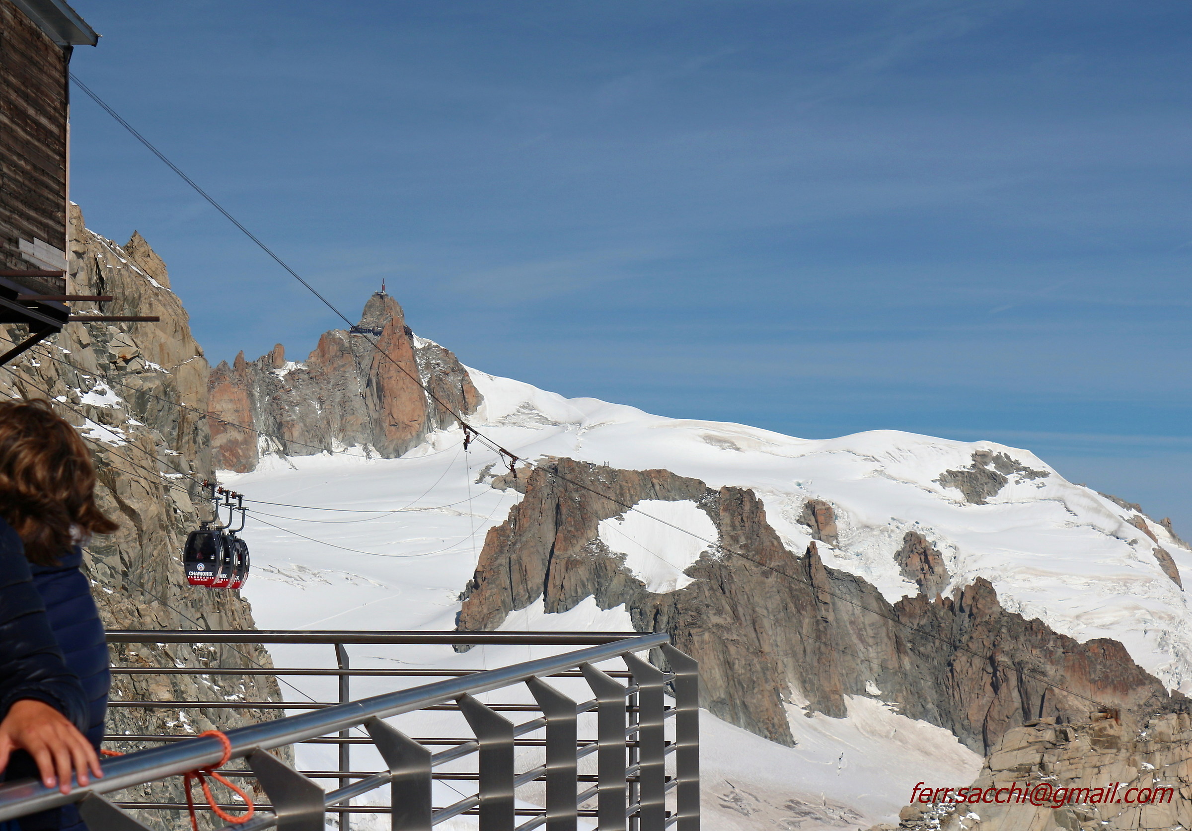 in partenza verso l'Aiguille du Midi