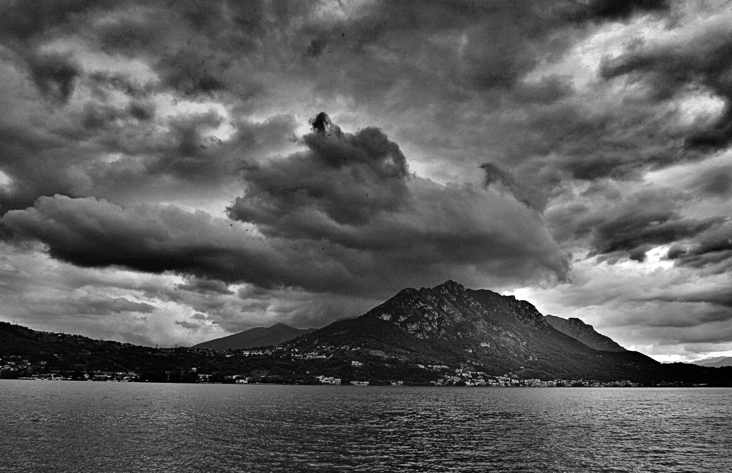 Thunderstorm coming up