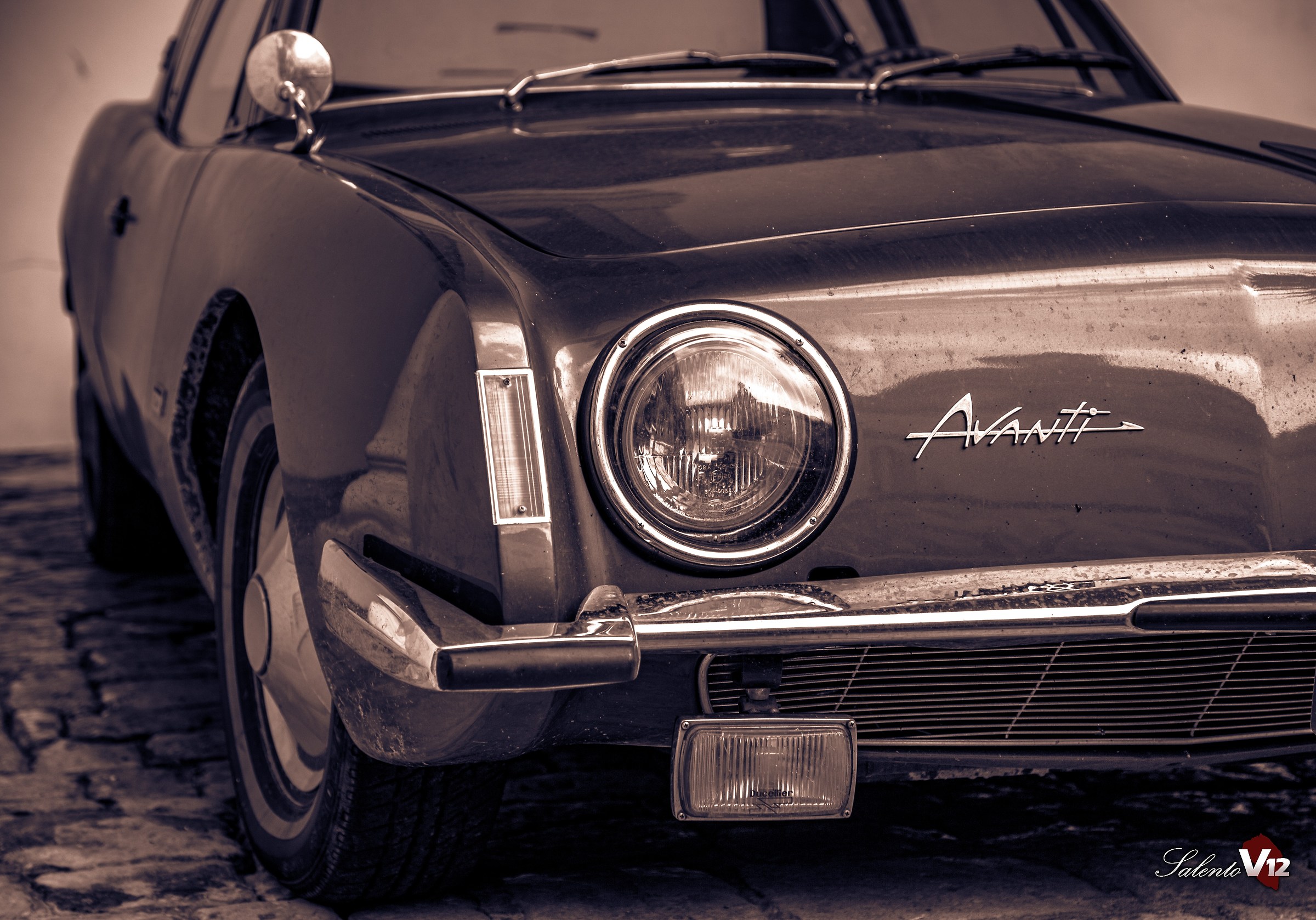 Studebaker Avanti