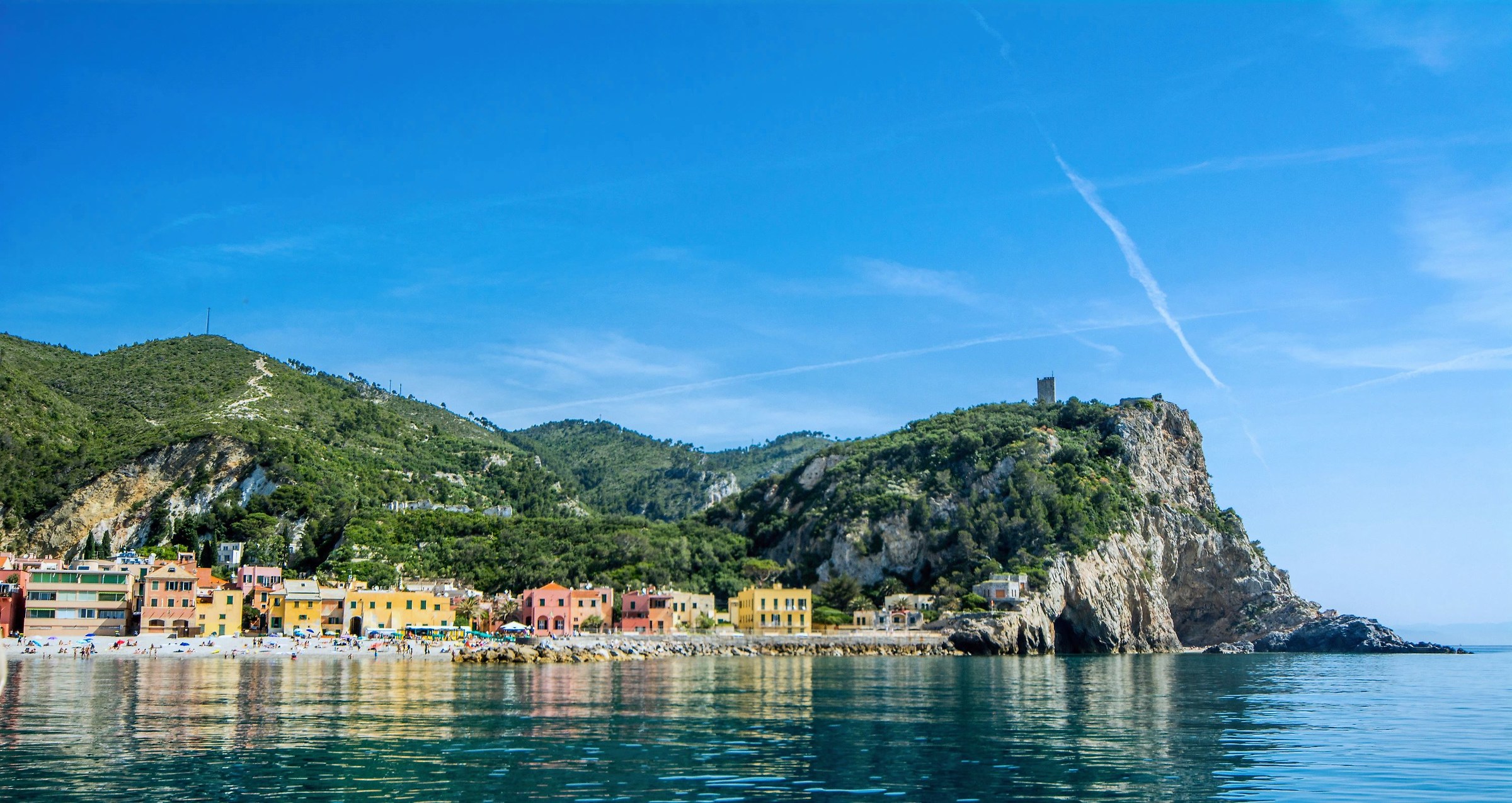 Varigotti e PUnta Crena visti dal mare