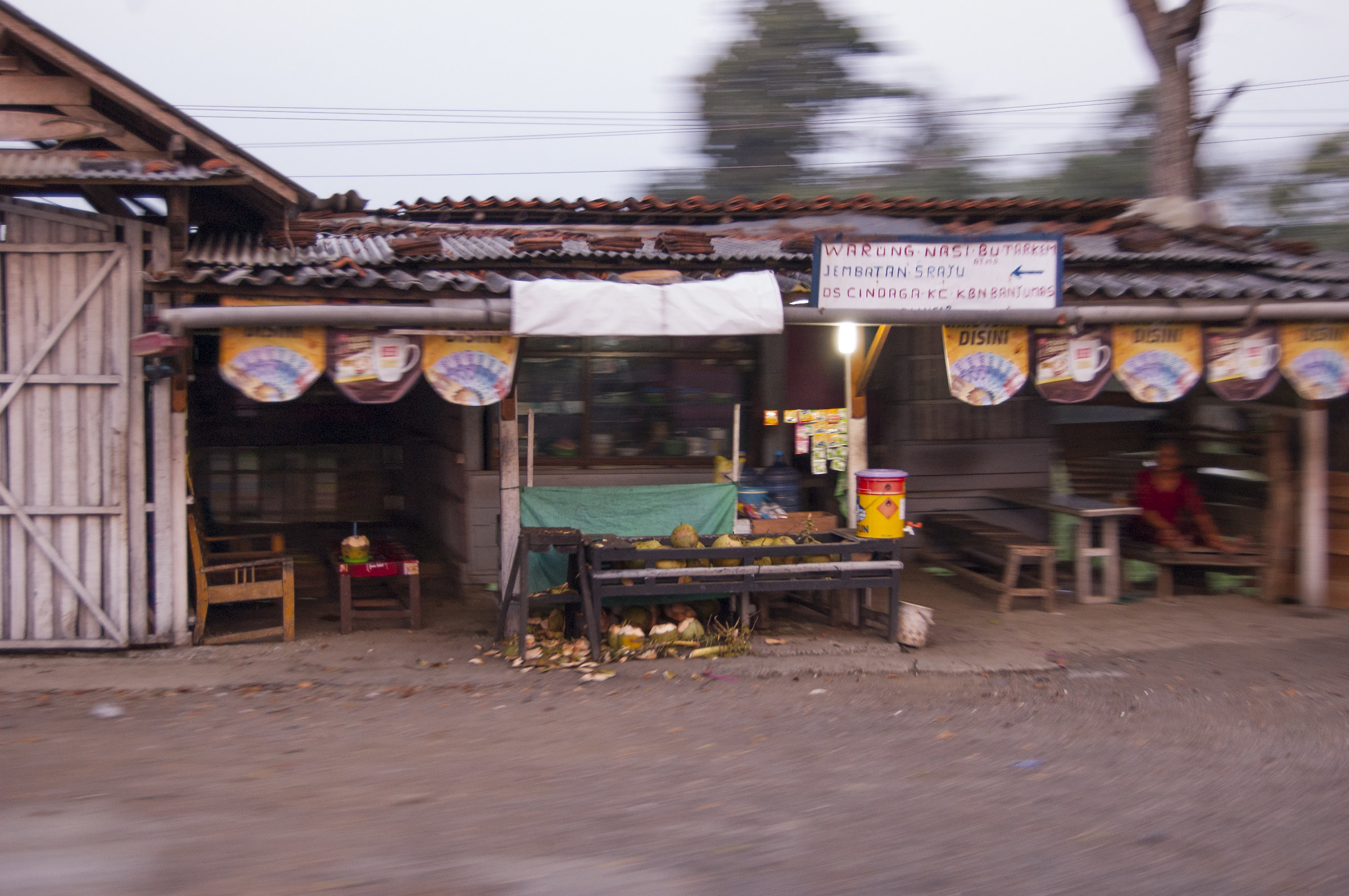 Sulla strada tra Jakarta e Yogyakarta 2