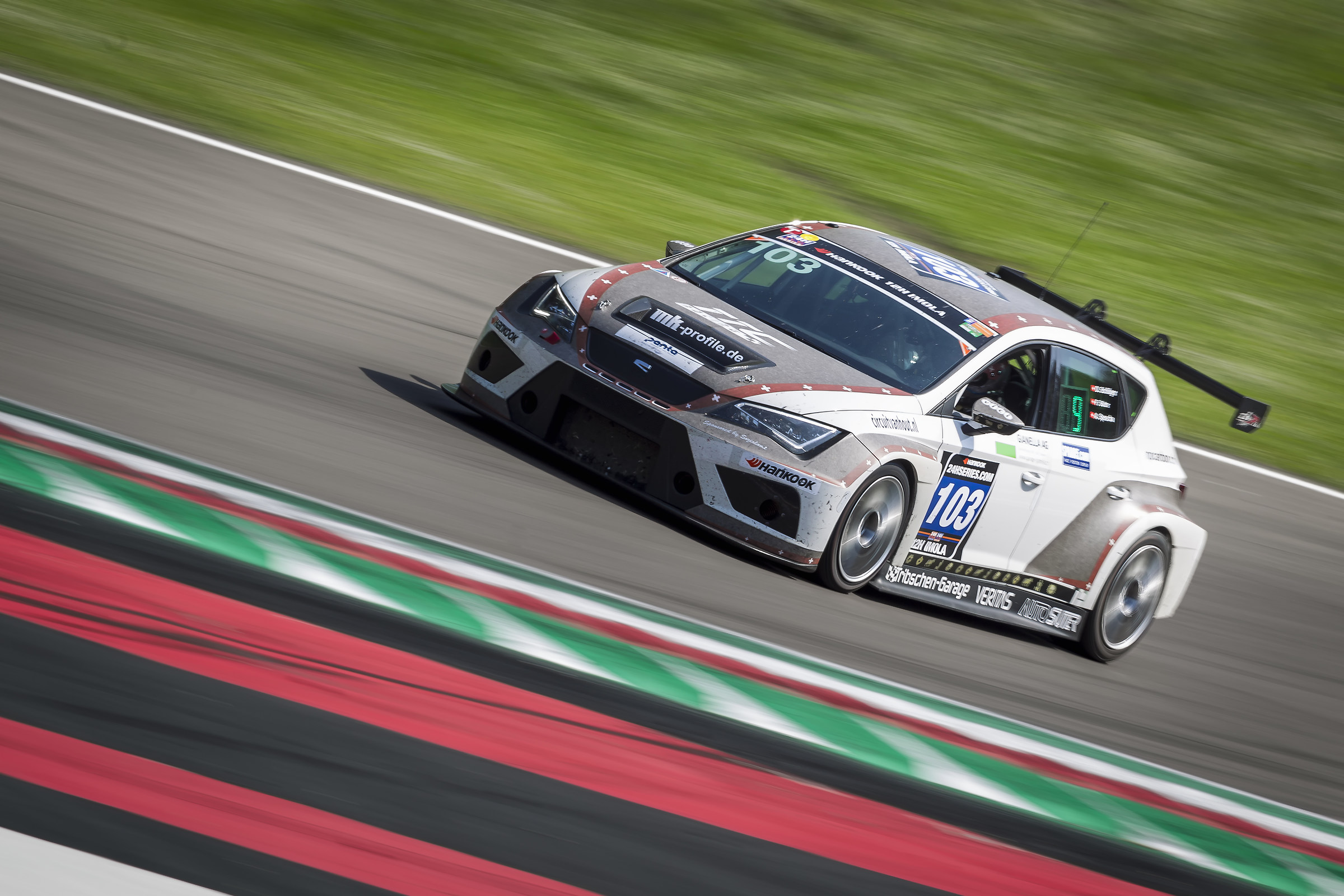 Seat Leon TCR V2 DSG-TTC Racing