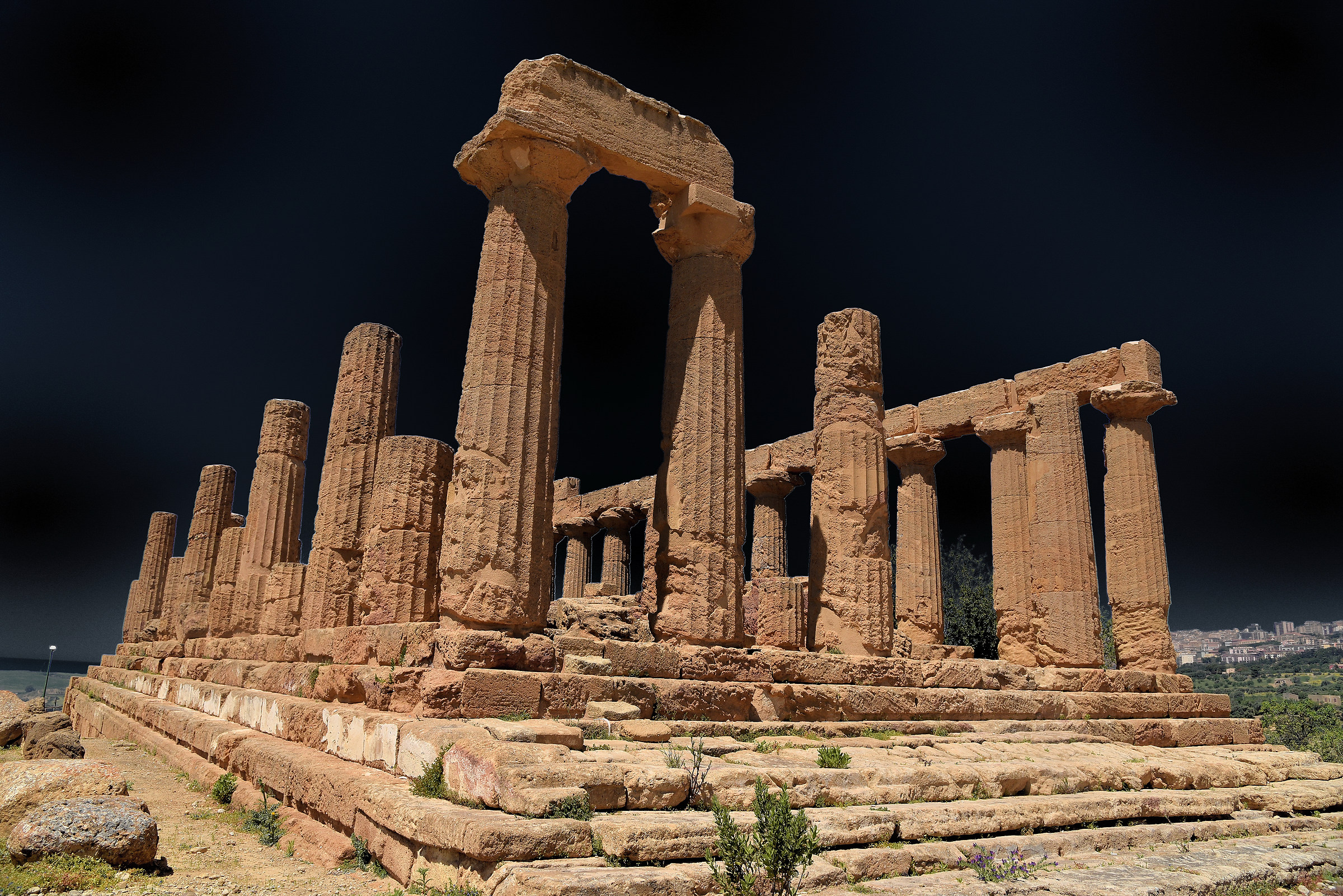 AGRIGENTO: The Valley of the temples