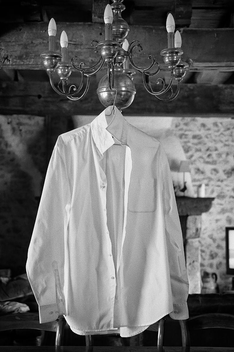 Une Présence Suggérée