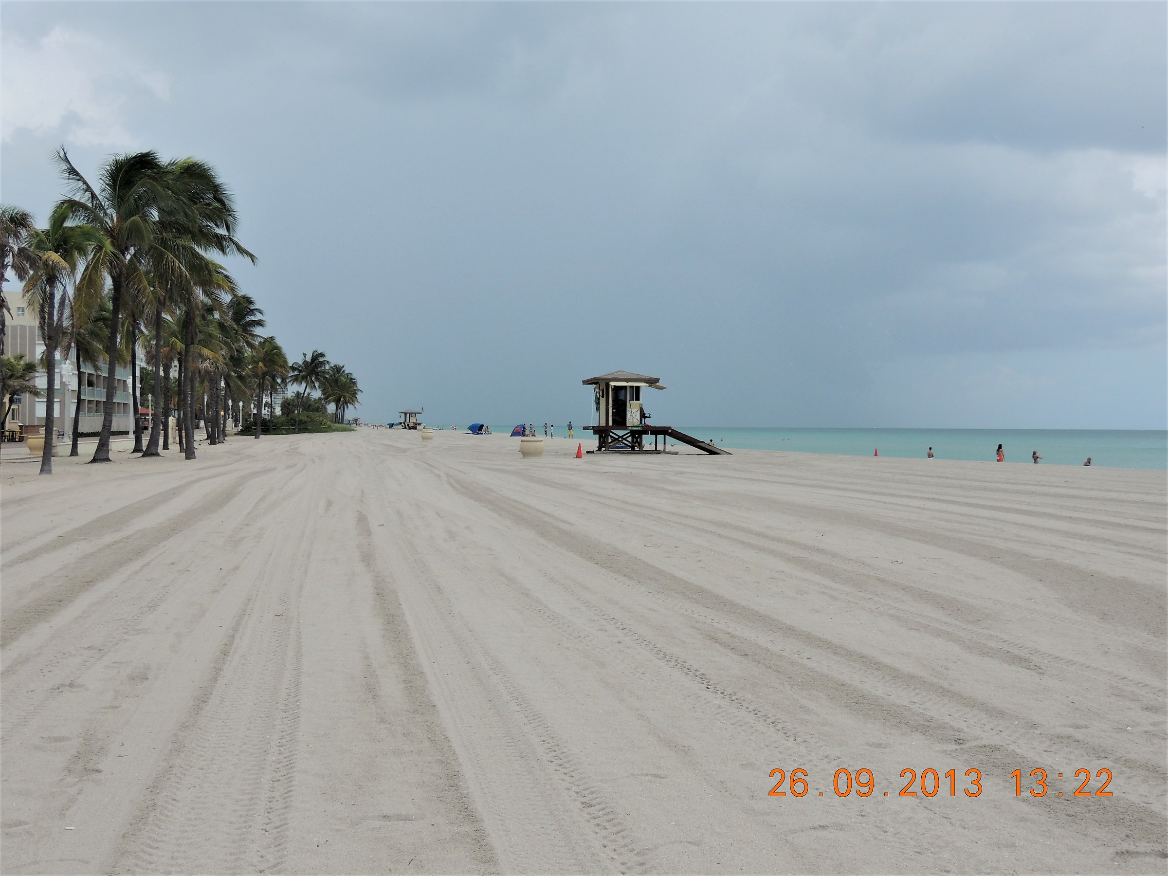 Miami beach... free seats.