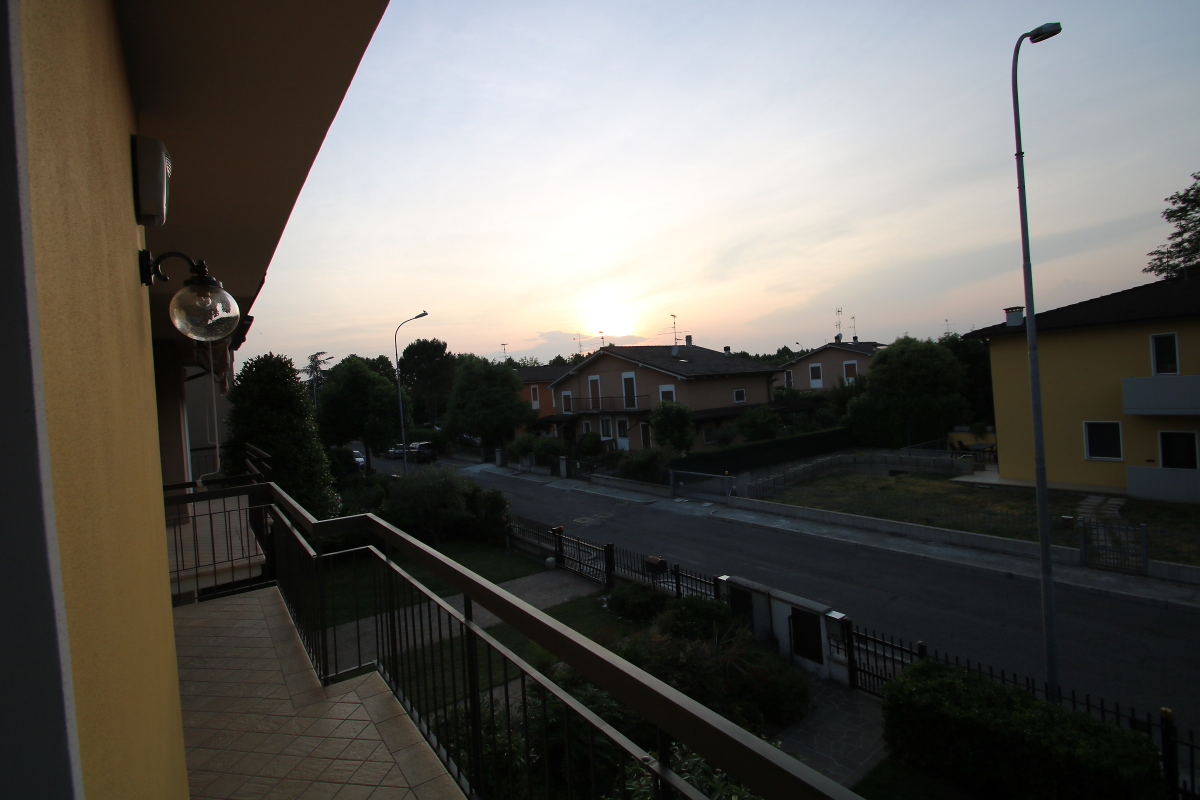 tramonto del sole a montichiari