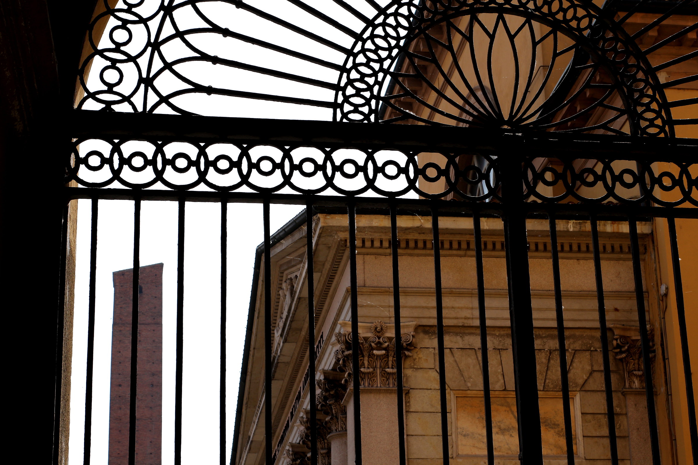 City of the Hundred towers...