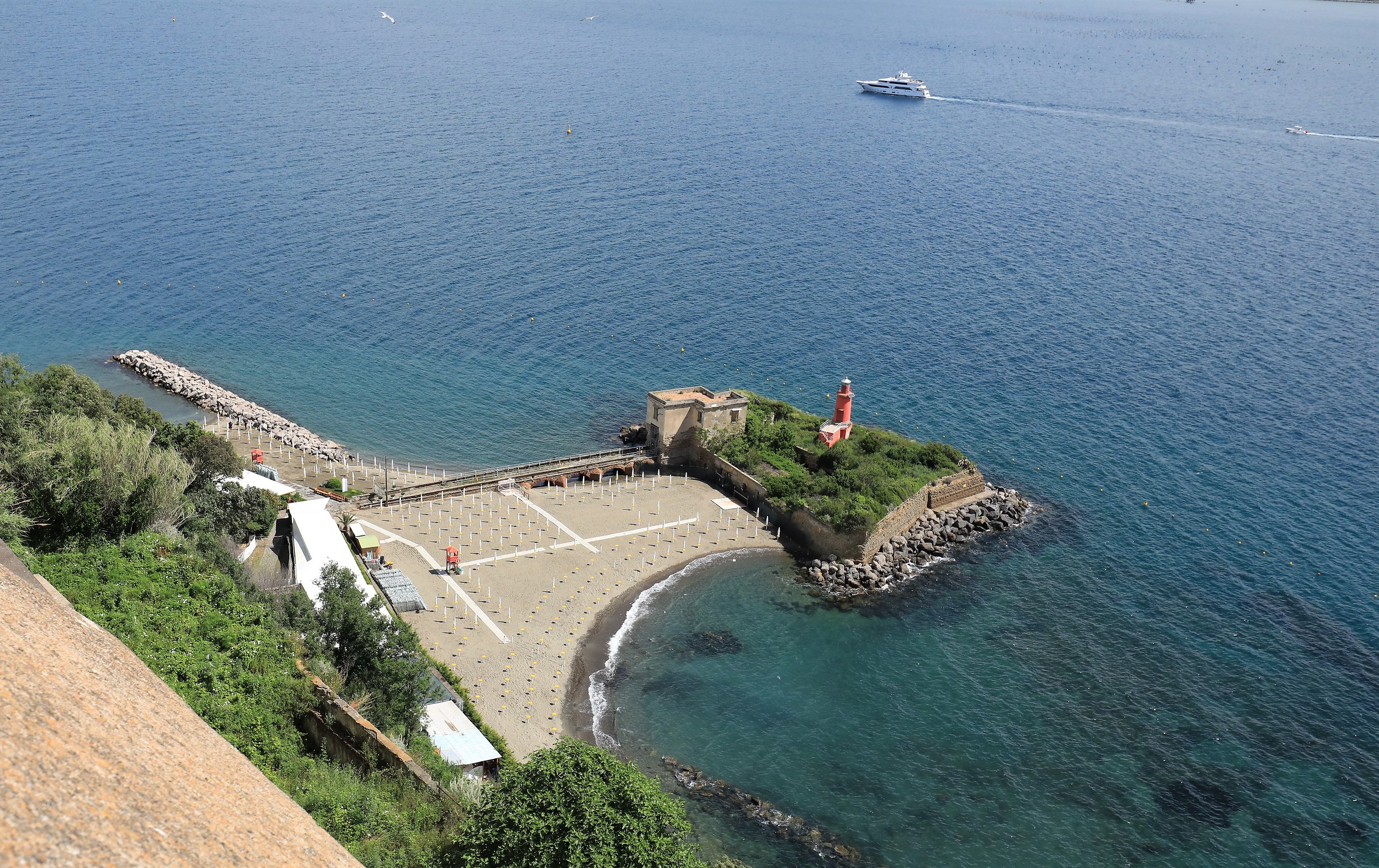 Naples Castle Bay