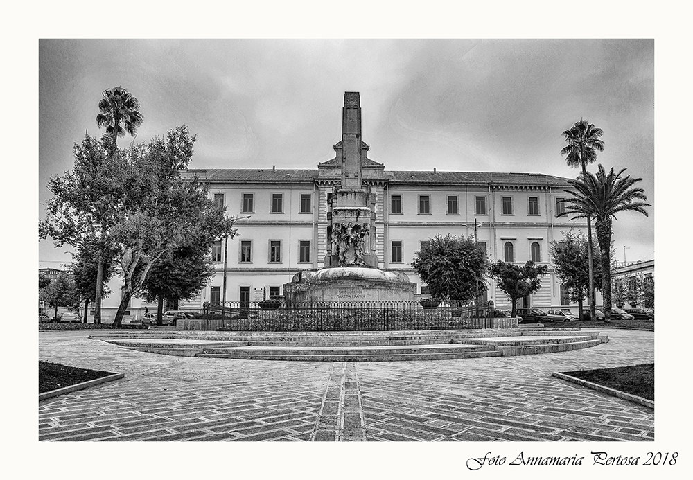 Martina Franca ai suoi eroi