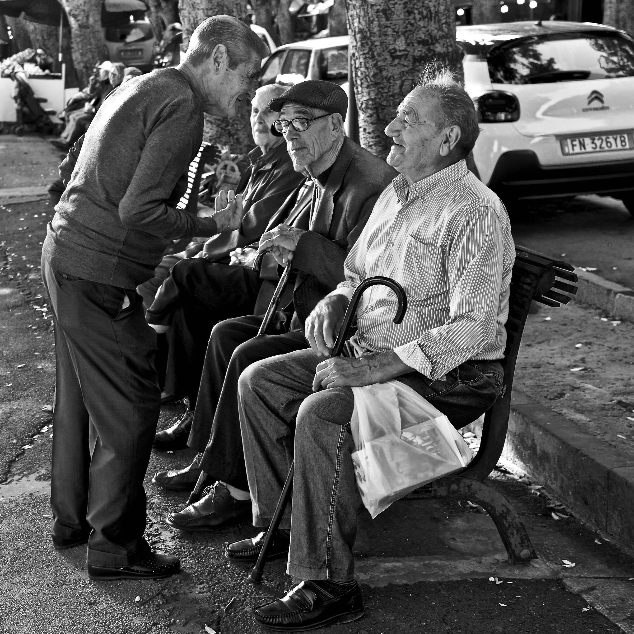 The warmth, the gestures and the feelings (after one hour)